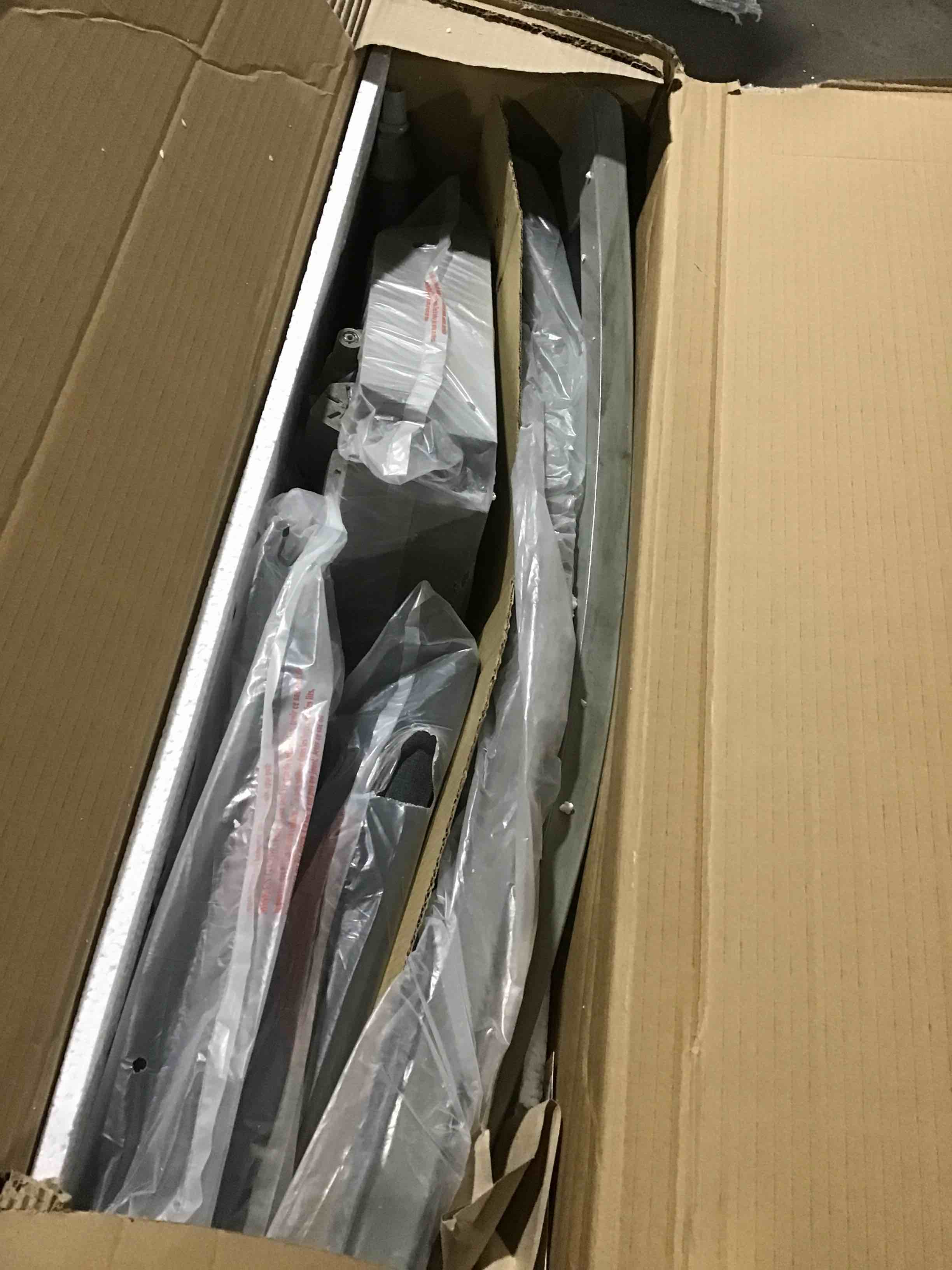 https://s3.amazonaws.com/lotting-images-prod/bidfta/PNK0438010_1730567341428.jpeg