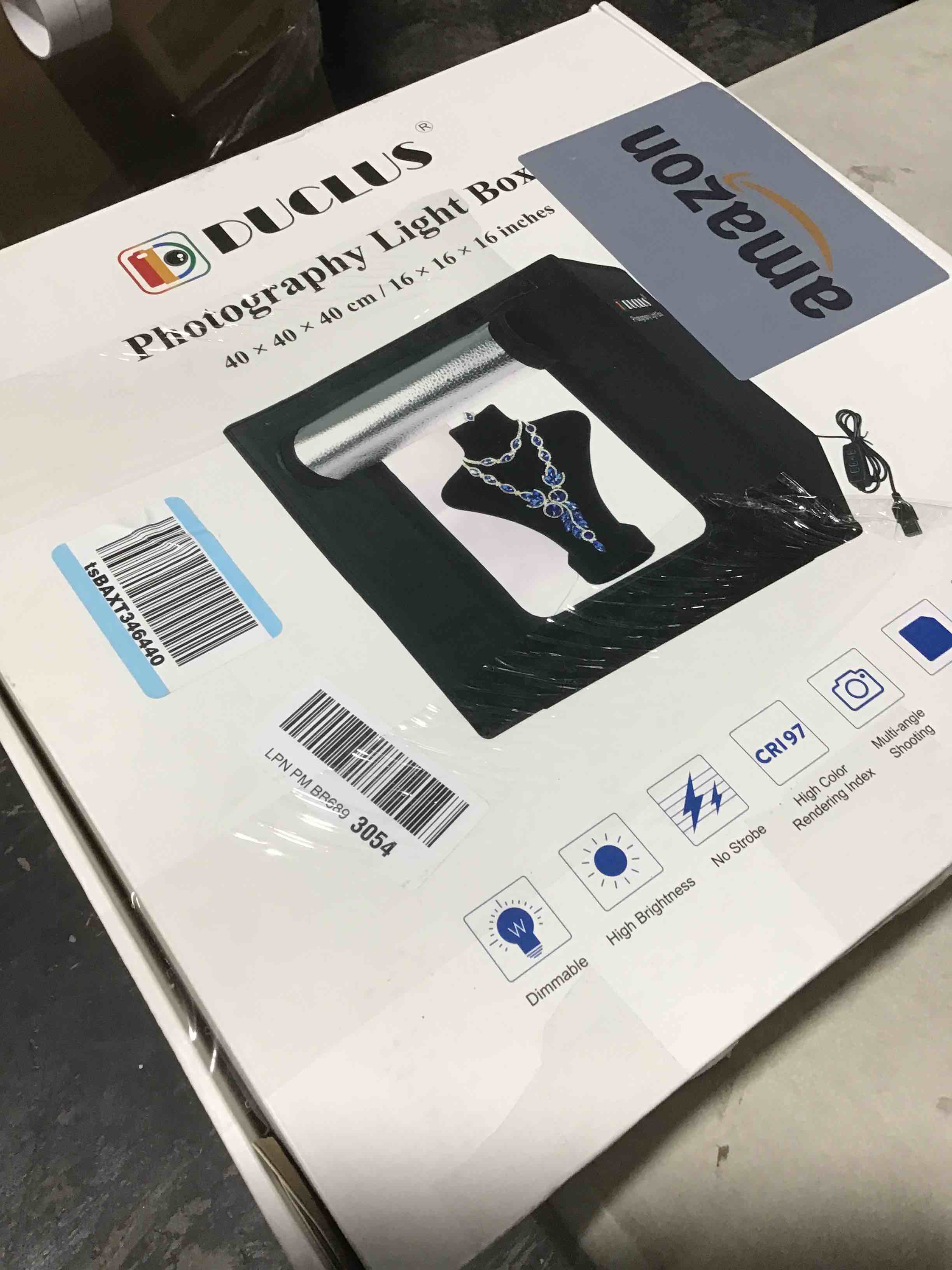 https://s3.amazonaws.com/lotting-images-prod/bidfta/PNK0438128_1730557756088.jpeg