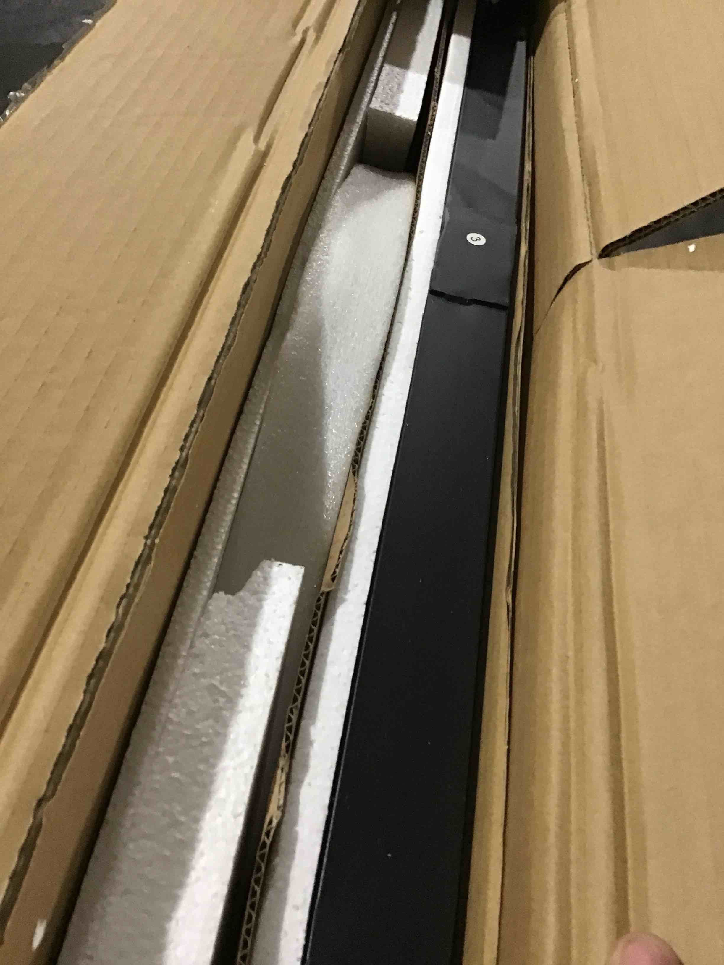 https://s3.amazonaws.com/lotting-images-prod/bidfta/PNK0439256_1729881730077.jpeg