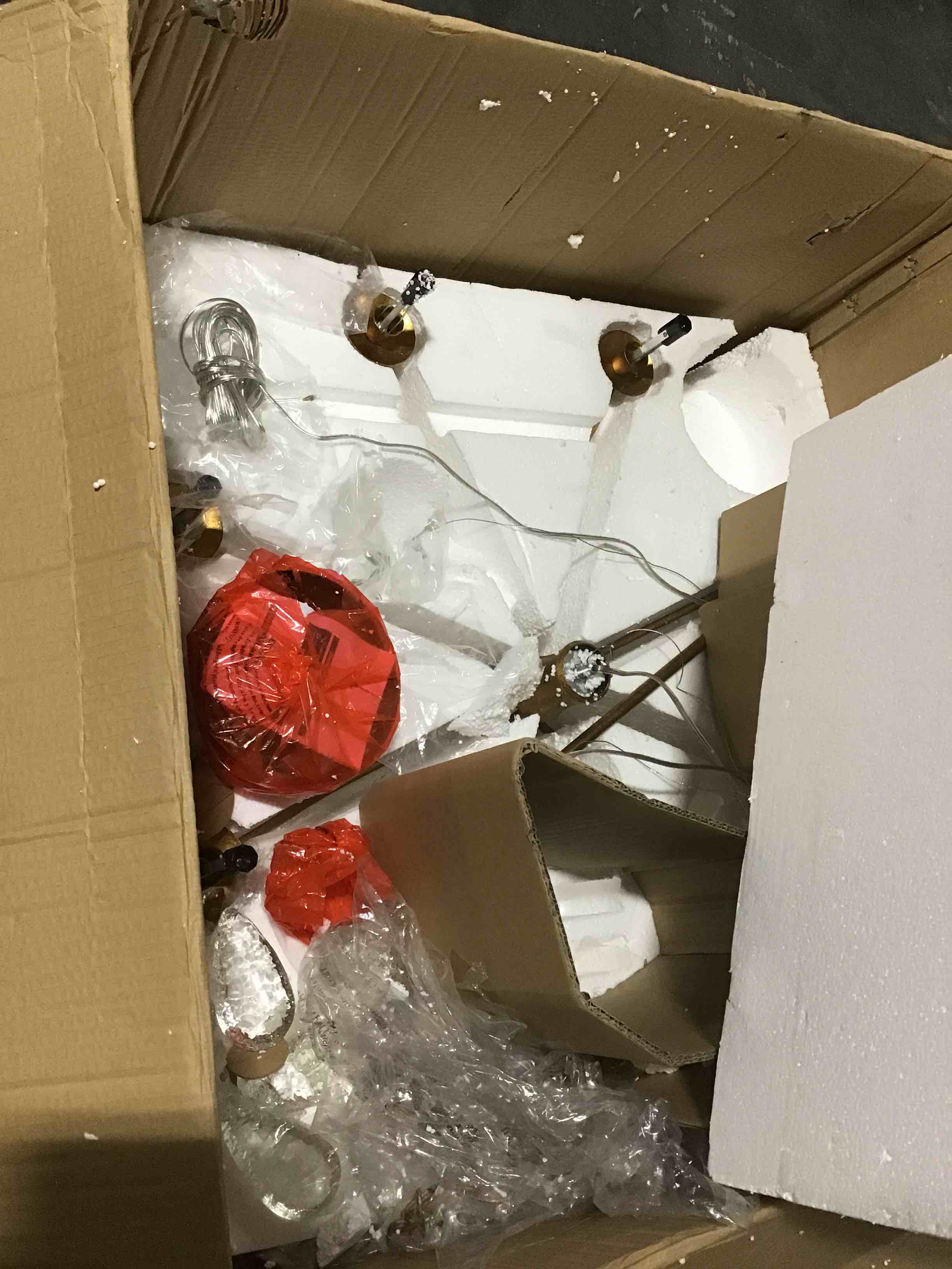 https://s3.amazonaws.com/lotting-images-prod/bidfta/PNK0439928_1729259385656.jpeg