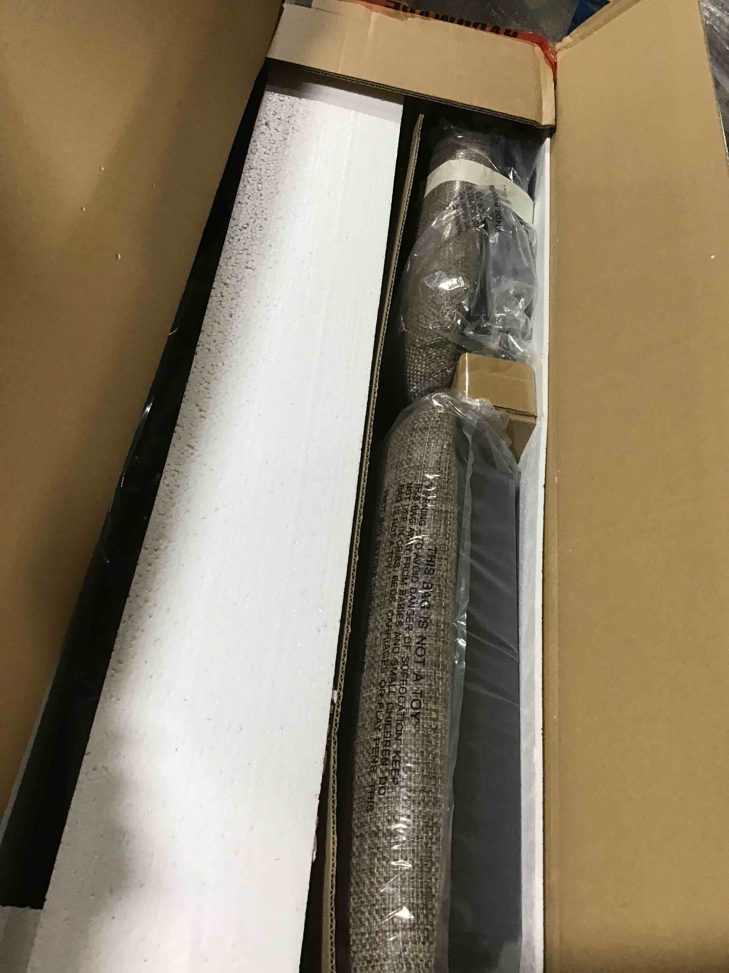 https://s3.amazonaws.com/lotting-images-prod/bidfta/PNK0439965_1729277744269.jpeg