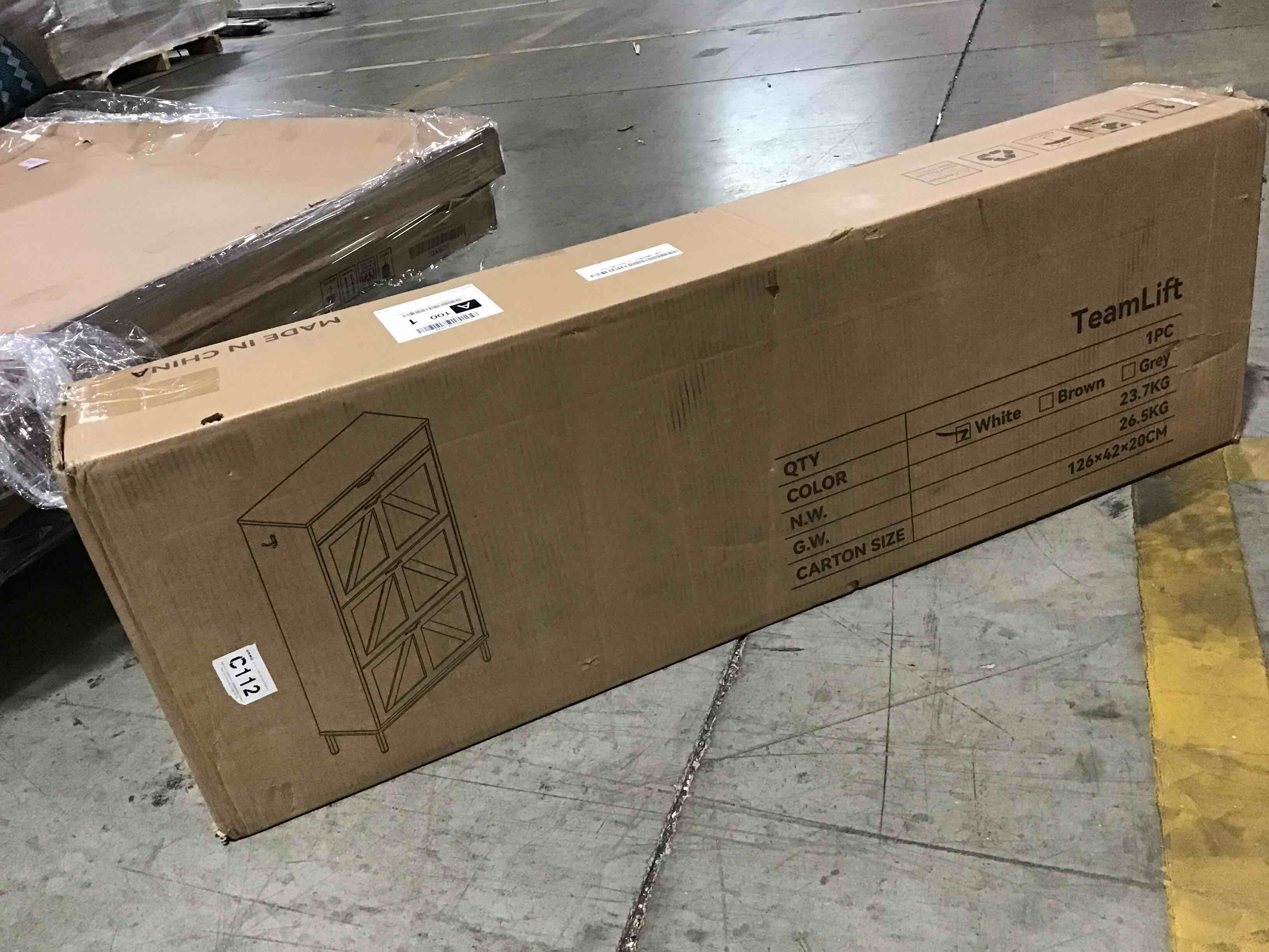 https://s3.amazonaws.com/lotting-images-prod/bidfta/PNK0440053_1734630651502.jpeg