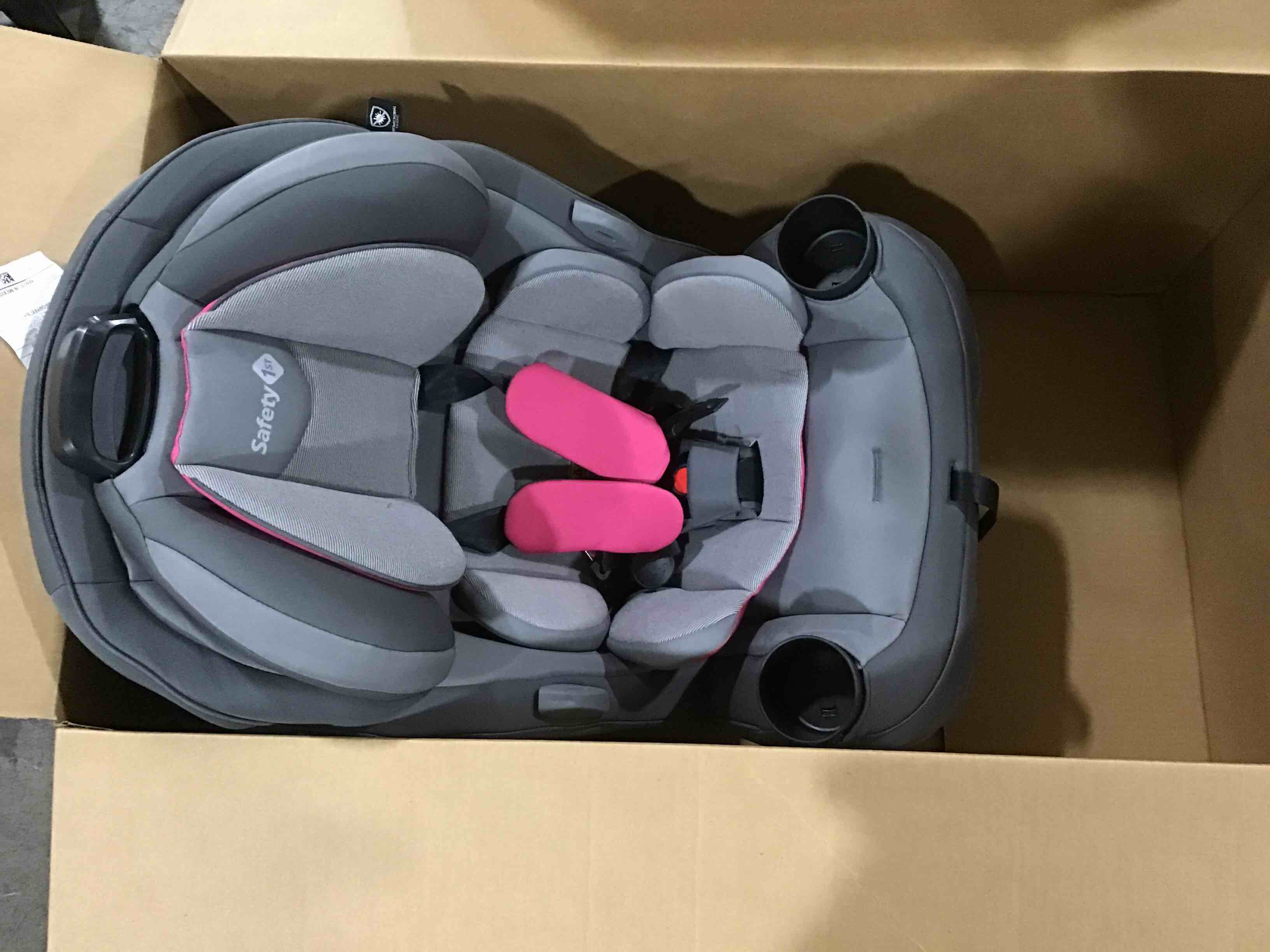https://s3.amazonaws.com/lotting-images-prod/bidfta/PNK0440239_1734103934947.jpeg