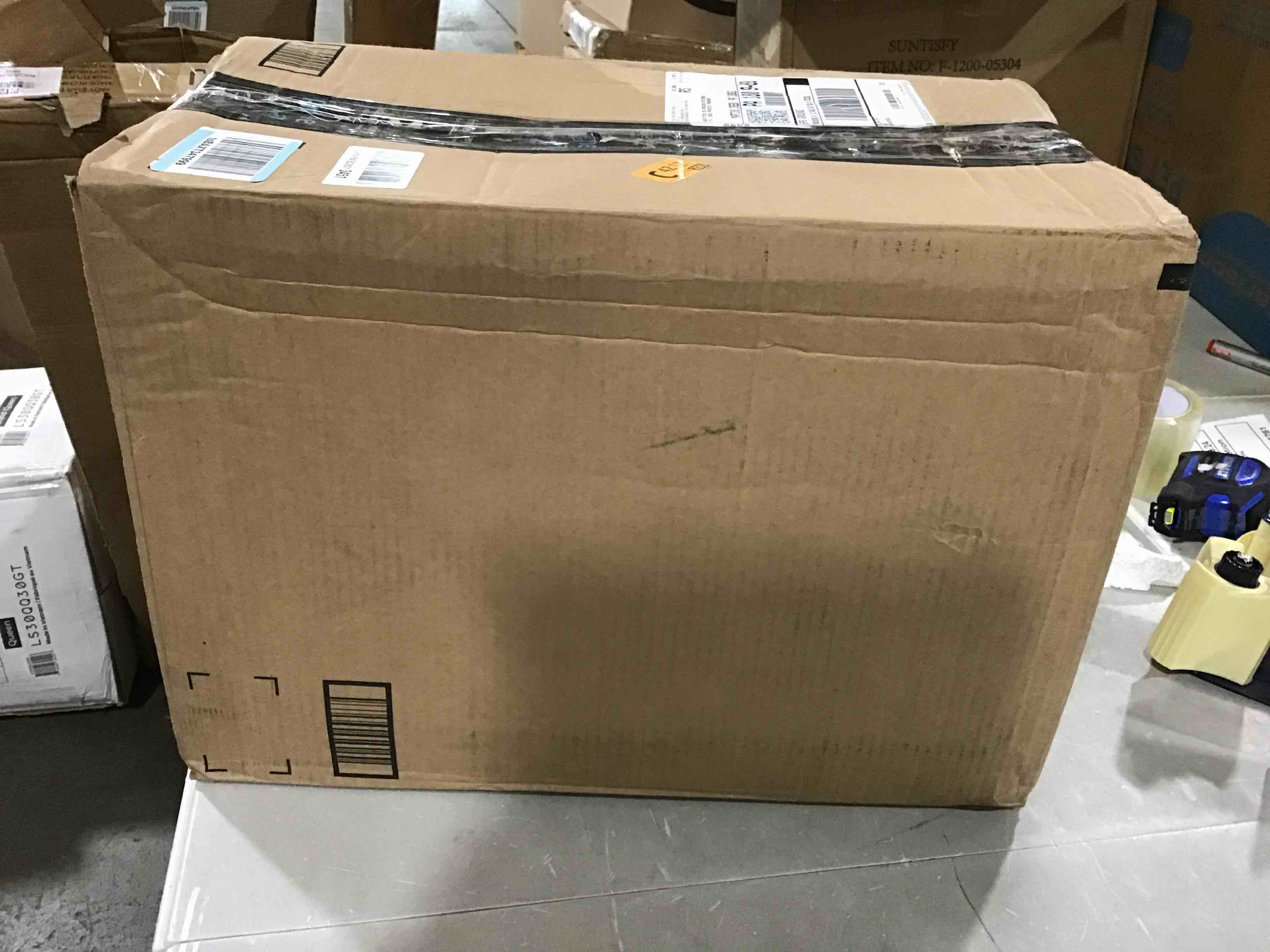https://s3.amazonaws.com/lotting-images-prod/bidfta/PNK0440595_1733158238301.jpeg