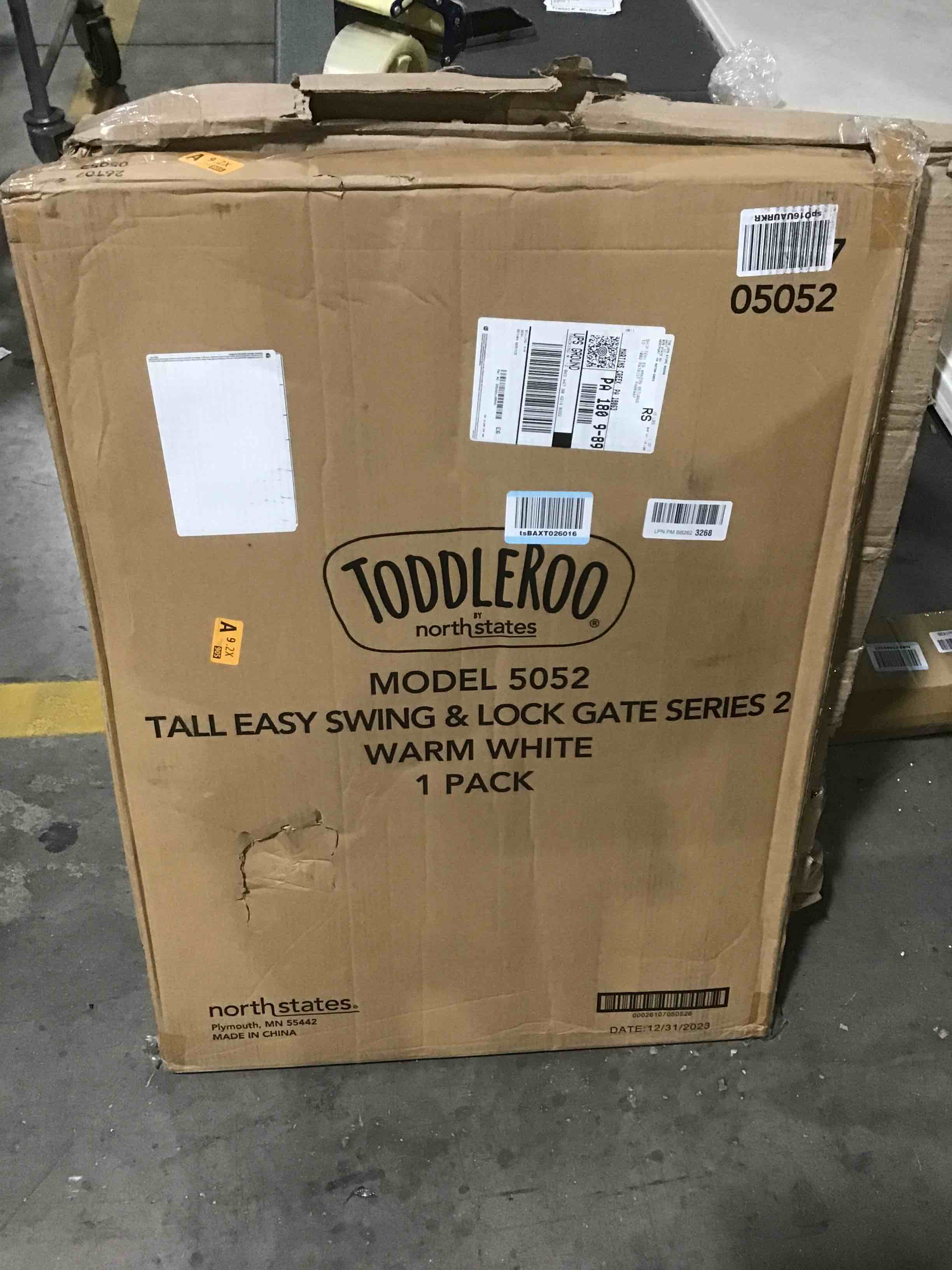 https://s3.amazonaws.com/lotting-images-prod/bidfta/PNK0440745_1732126781000.jpeg