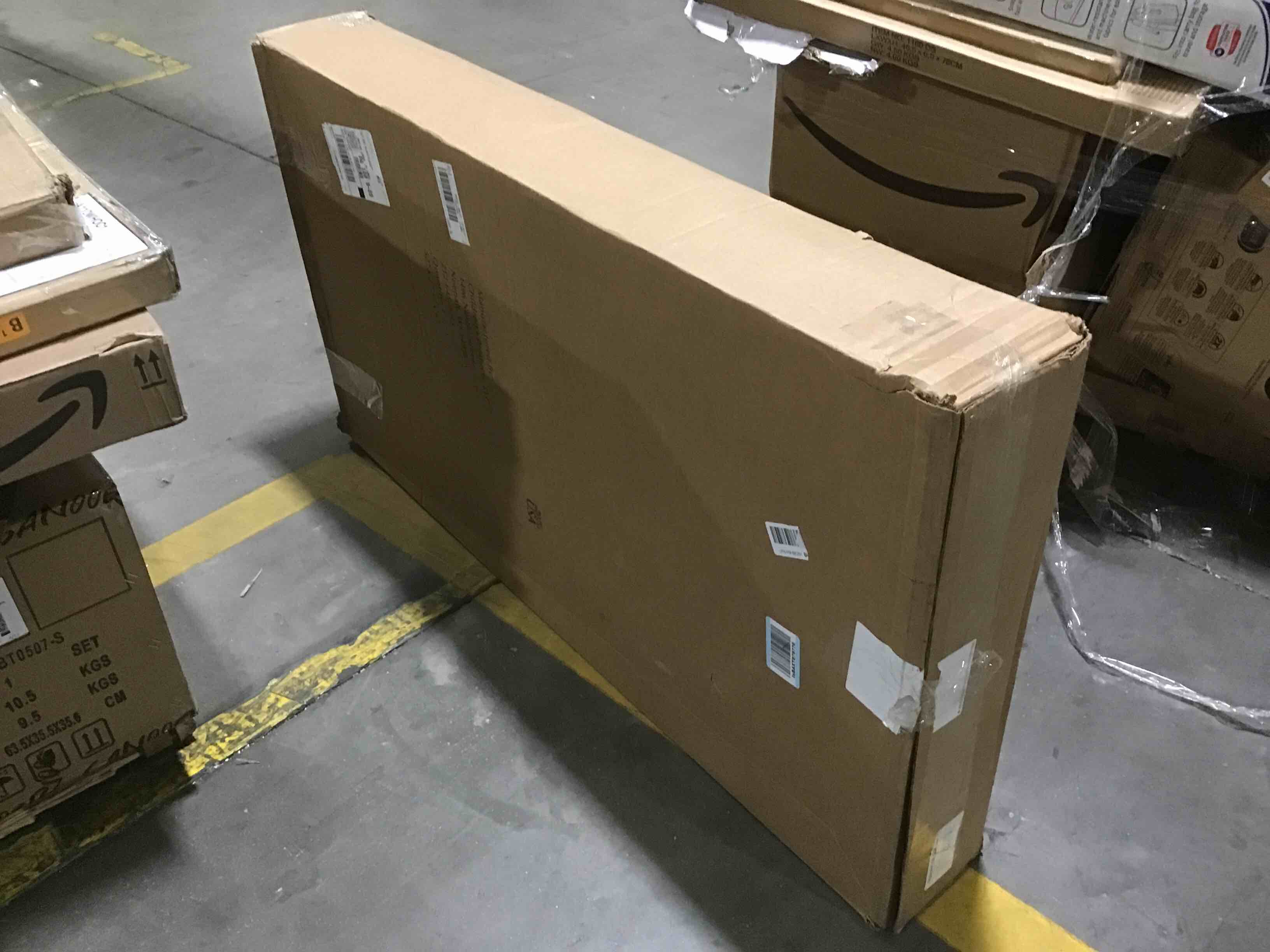 https://s3.amazonaws.com/lotting-images-prod/bidfta/PNK0440750_1732125964549.jpeg