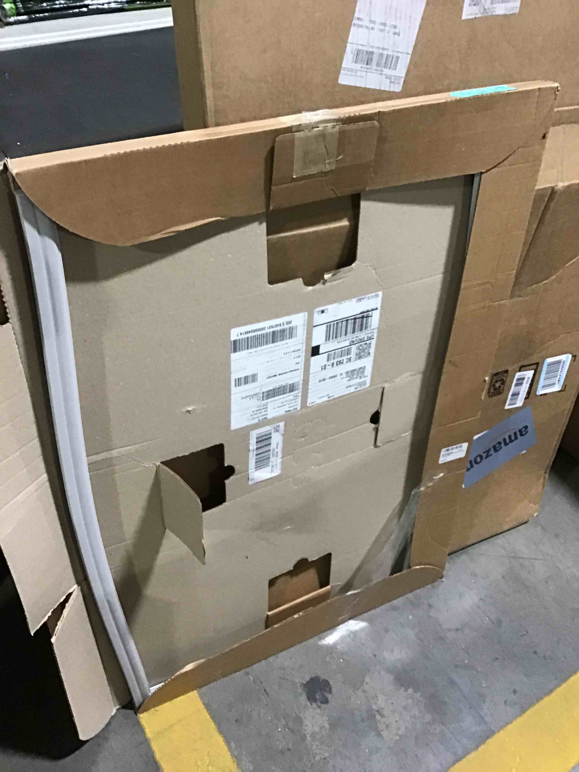 https://s3.amazonaws.com/lotting-images-prod/bidfta/PNK0440796_1732116238445.jpeg