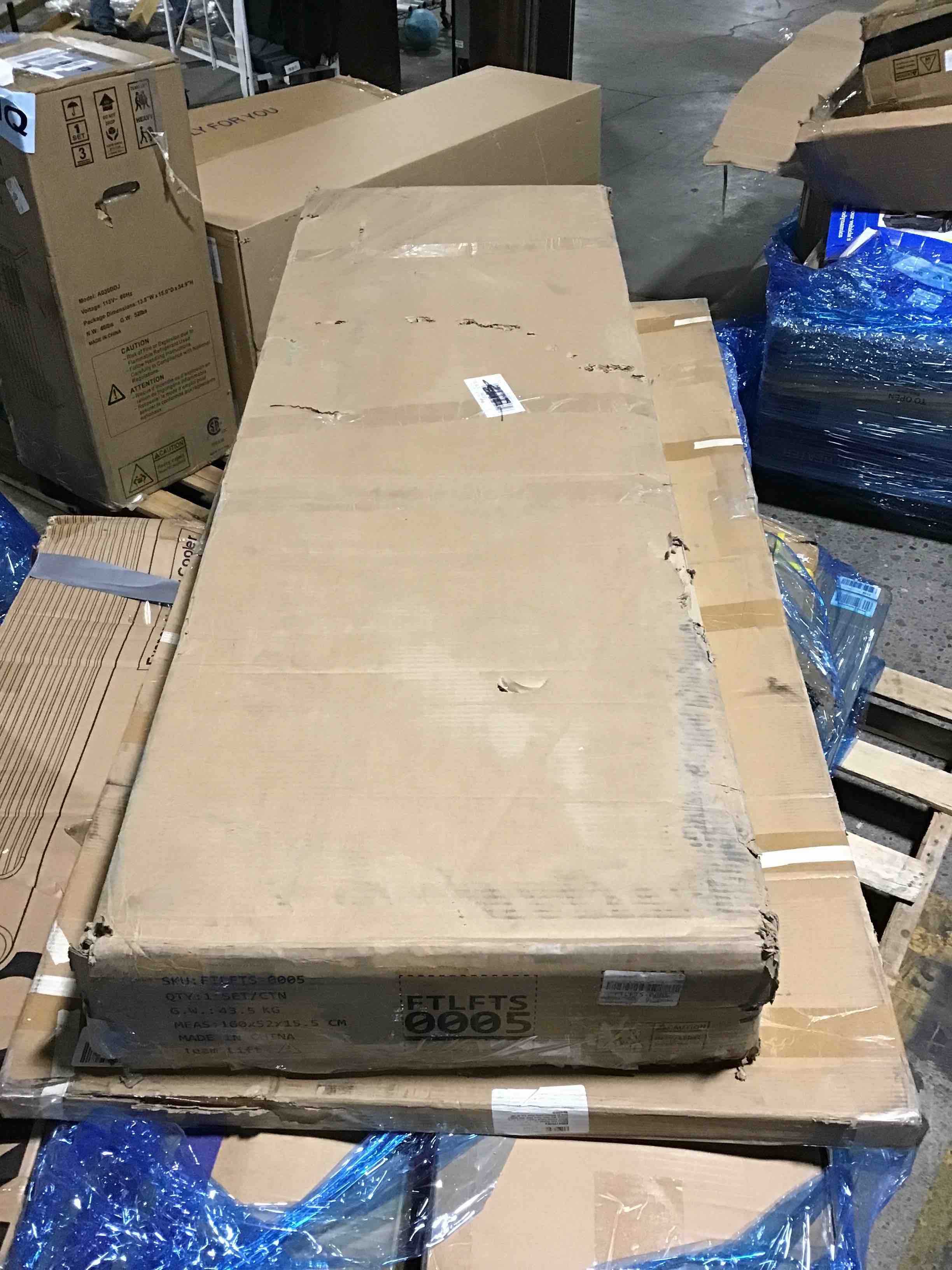 https://s3.amazonaws.com/lotting-images-prod/bidfta/PNK0441077_1731357086719.jpeg
