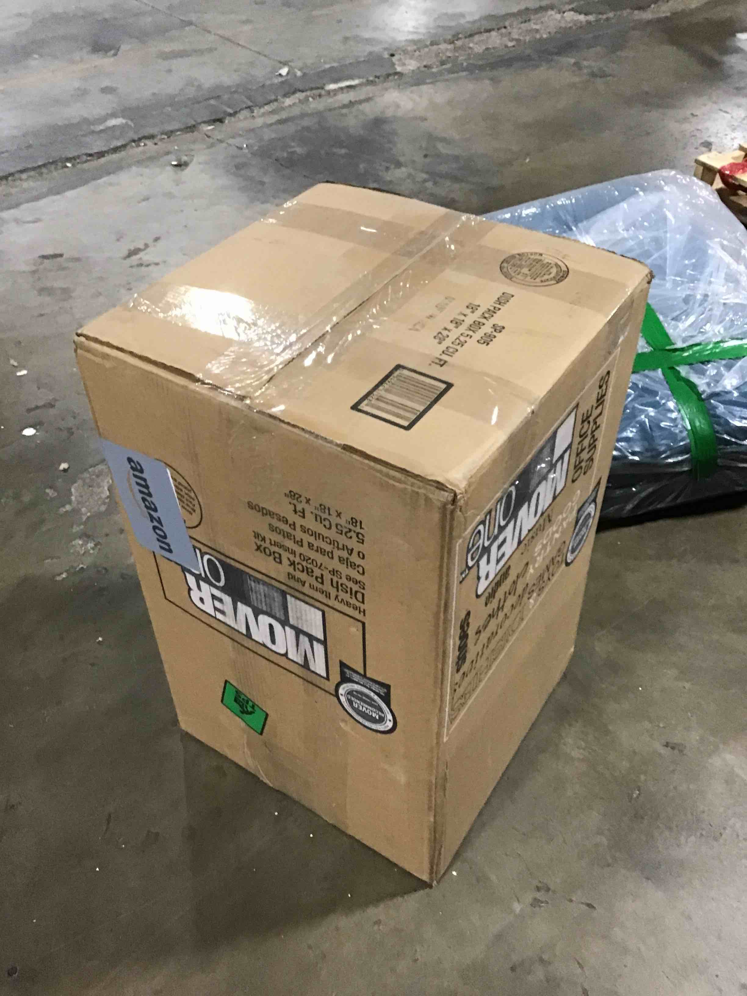 https://s3.amazonaws.com/lotting-images-prod/bidfta/PNK0441483_1730481926209.jpeg