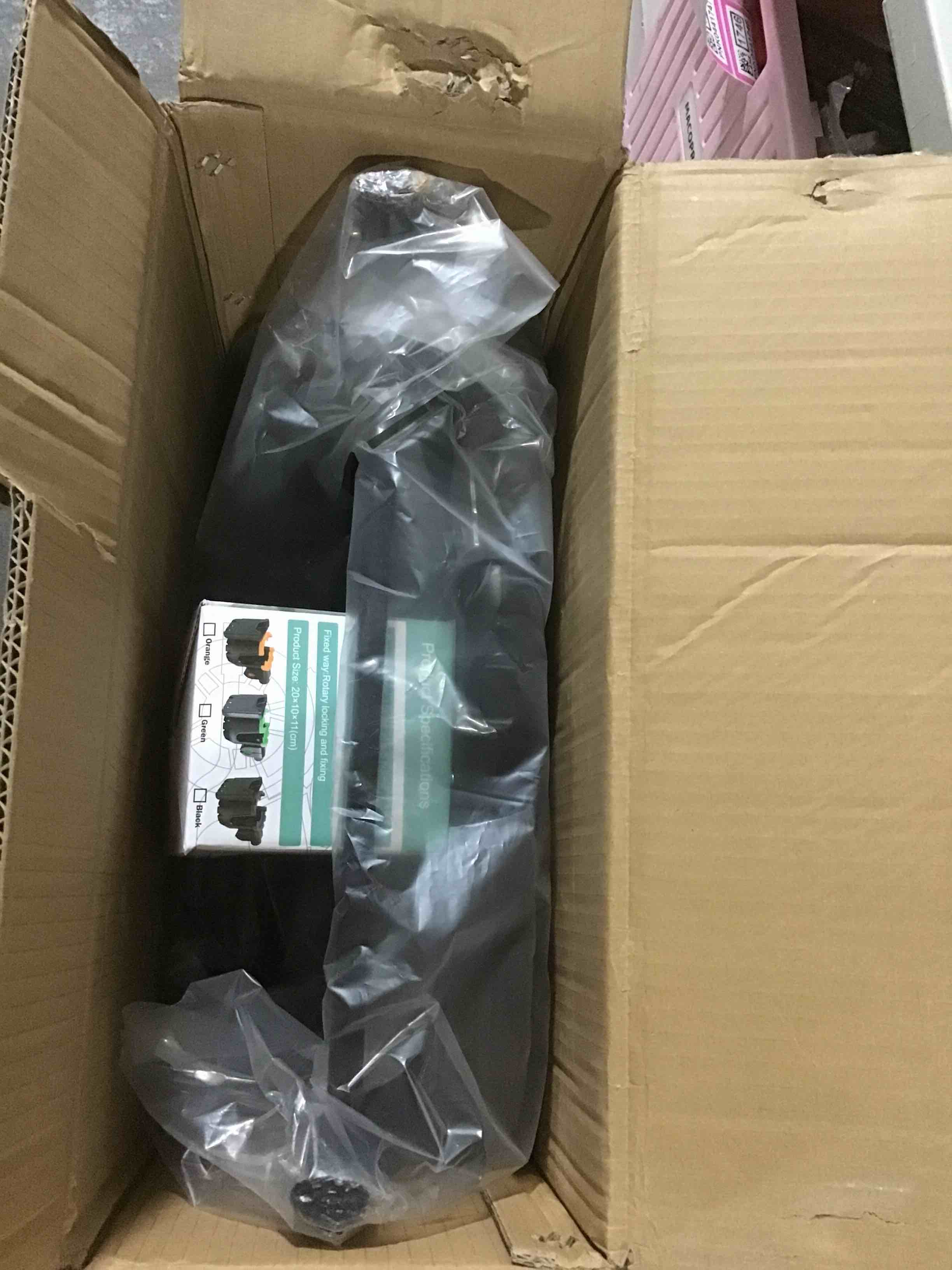 https://s3.amazonaws.com/lotting-images-prod/bidfta/PNK0441761_1730229869459.jpeg