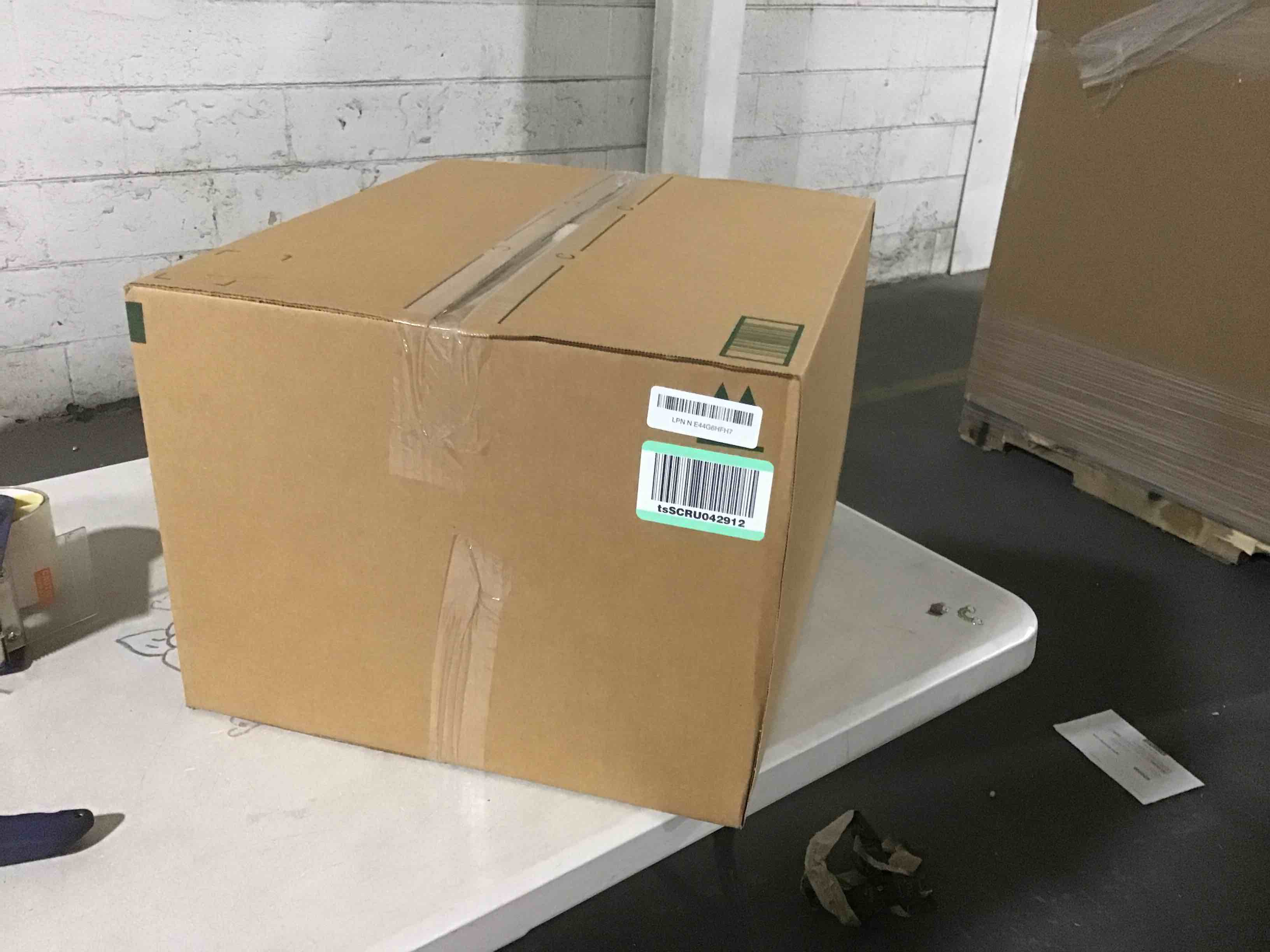 https://s3.amazonaws.com/lotting-images-prod/bidfta/PNK0441778_1730227593198.jpeg