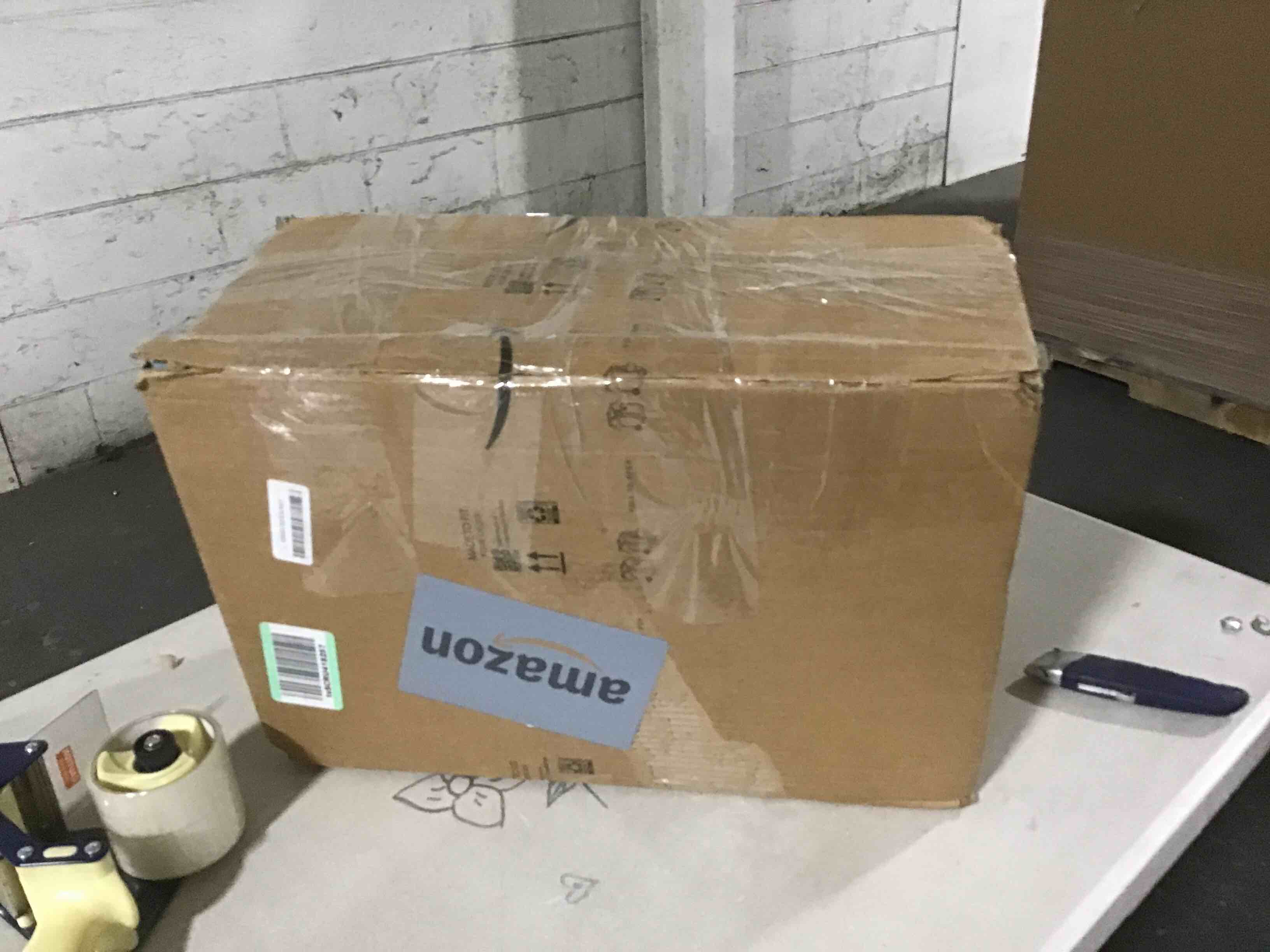 https://s3.amazonaws.com/lotting-images-prod/bidfta/PNK0441782_1730227395374.jpeg