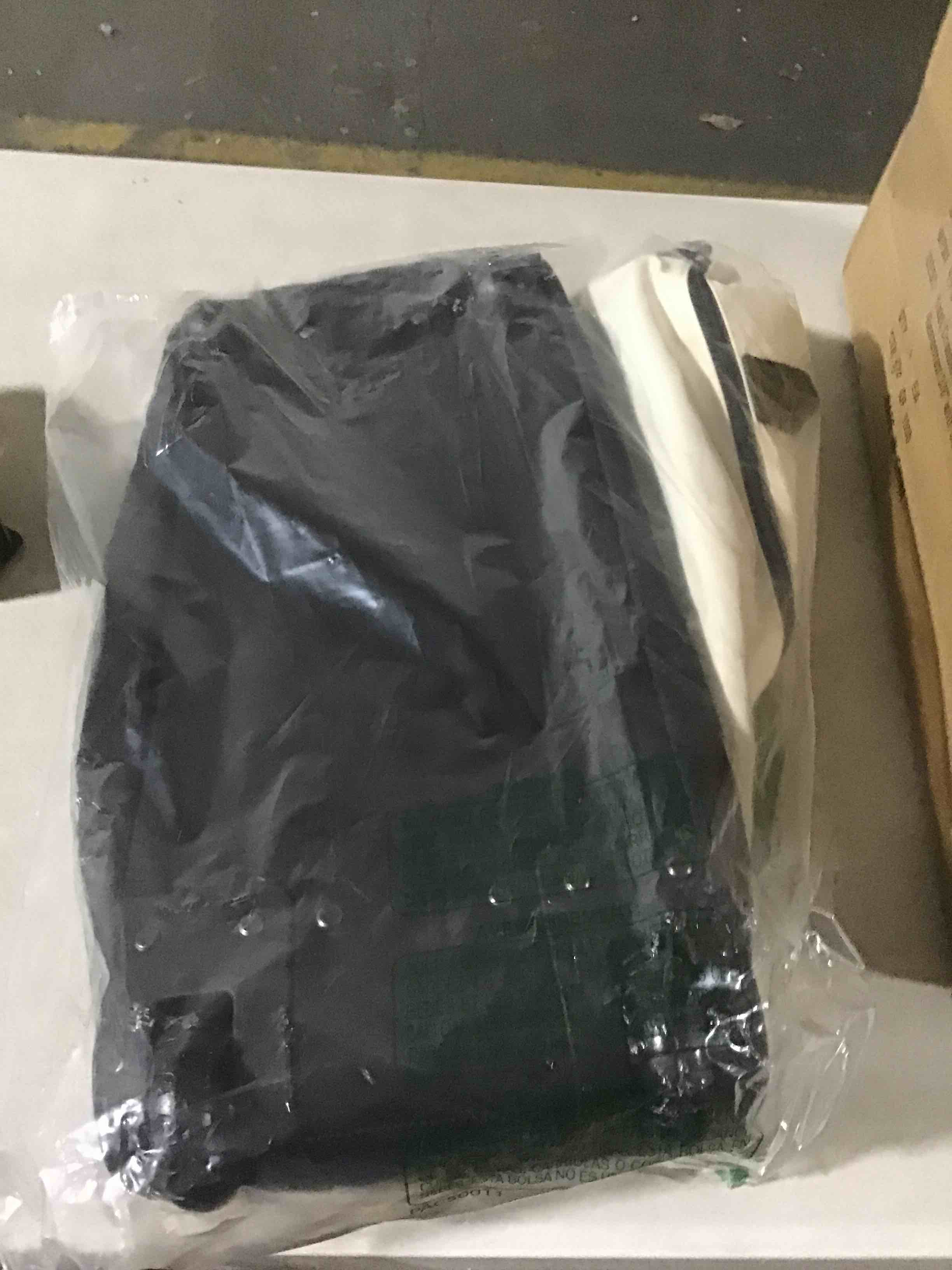 https://s3.amazonaws.com/lotting-images-prod/bidfta/PNK0441813_1730223009933.jpeg