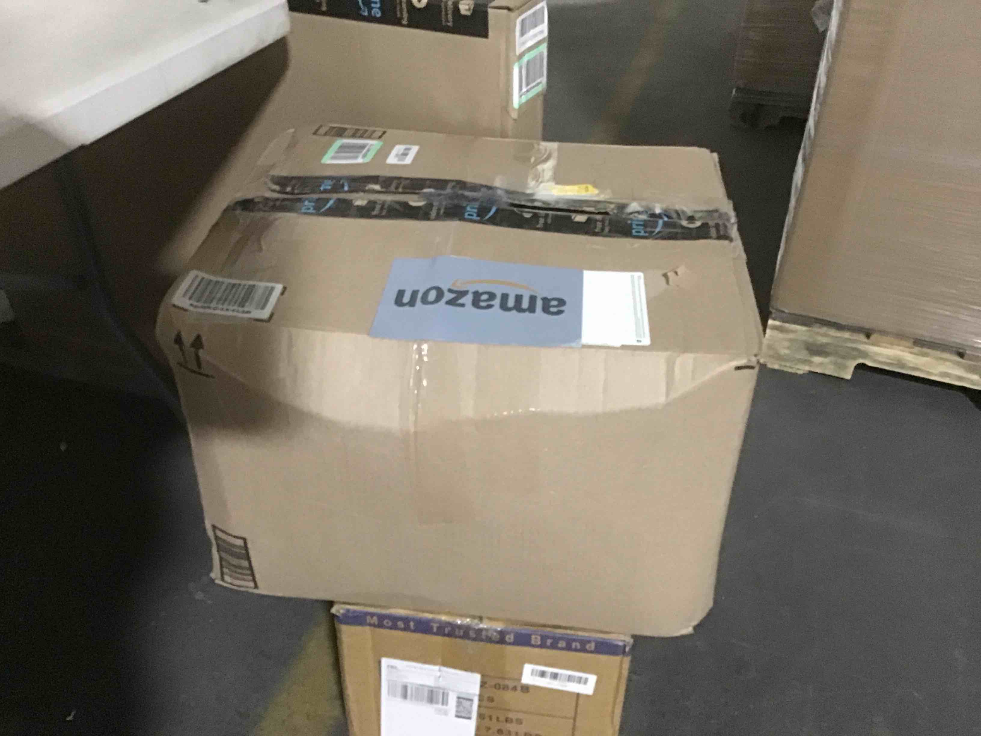 https://s3.amazonaws.com/lotting-images-prod/bidfta/PNK0441863_1730213738856.jpeg