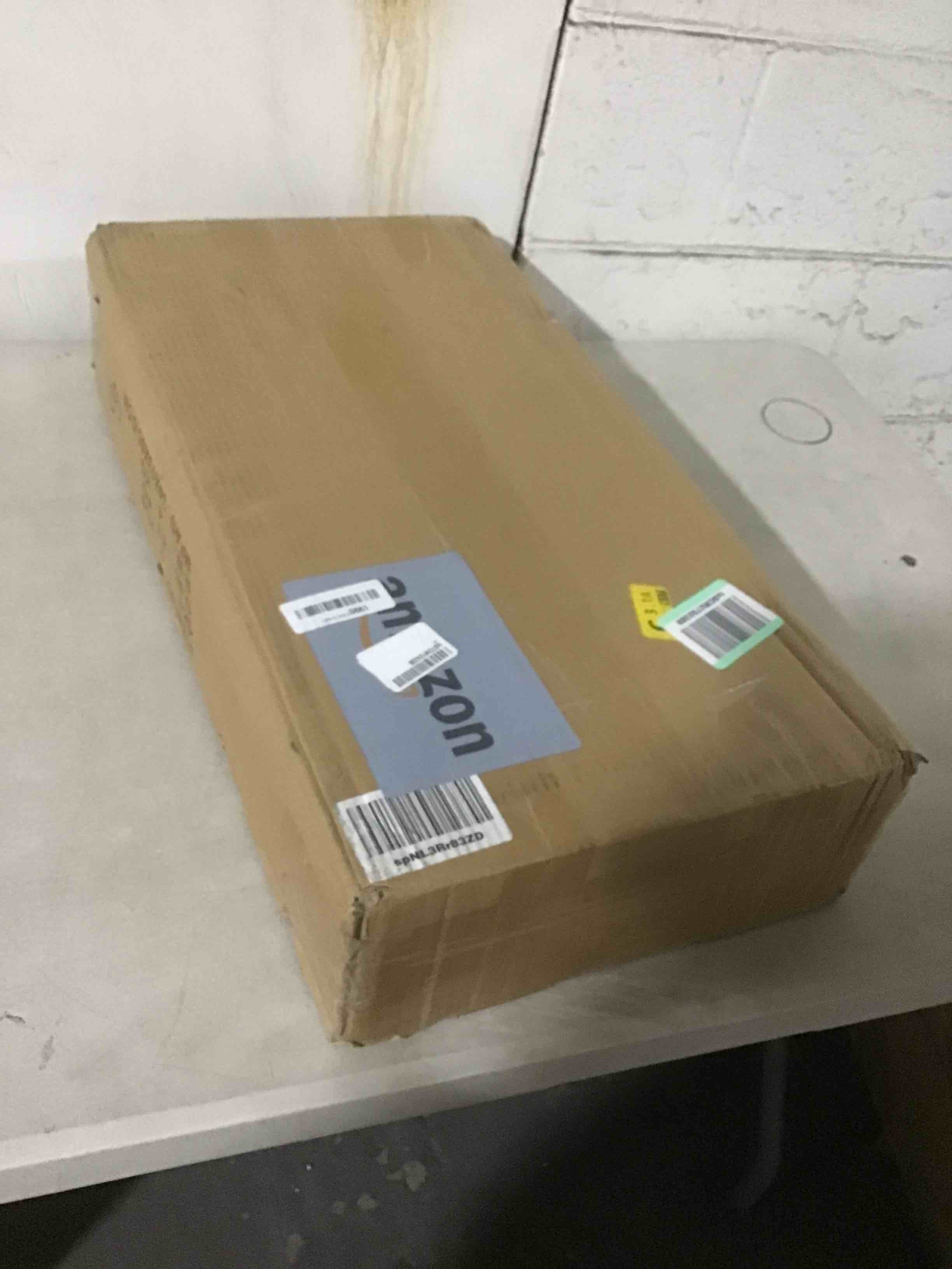 https://s3.amazonaws.com/lotting-images-prod/bidfta/PNK0441870_1730213039336.jpeg