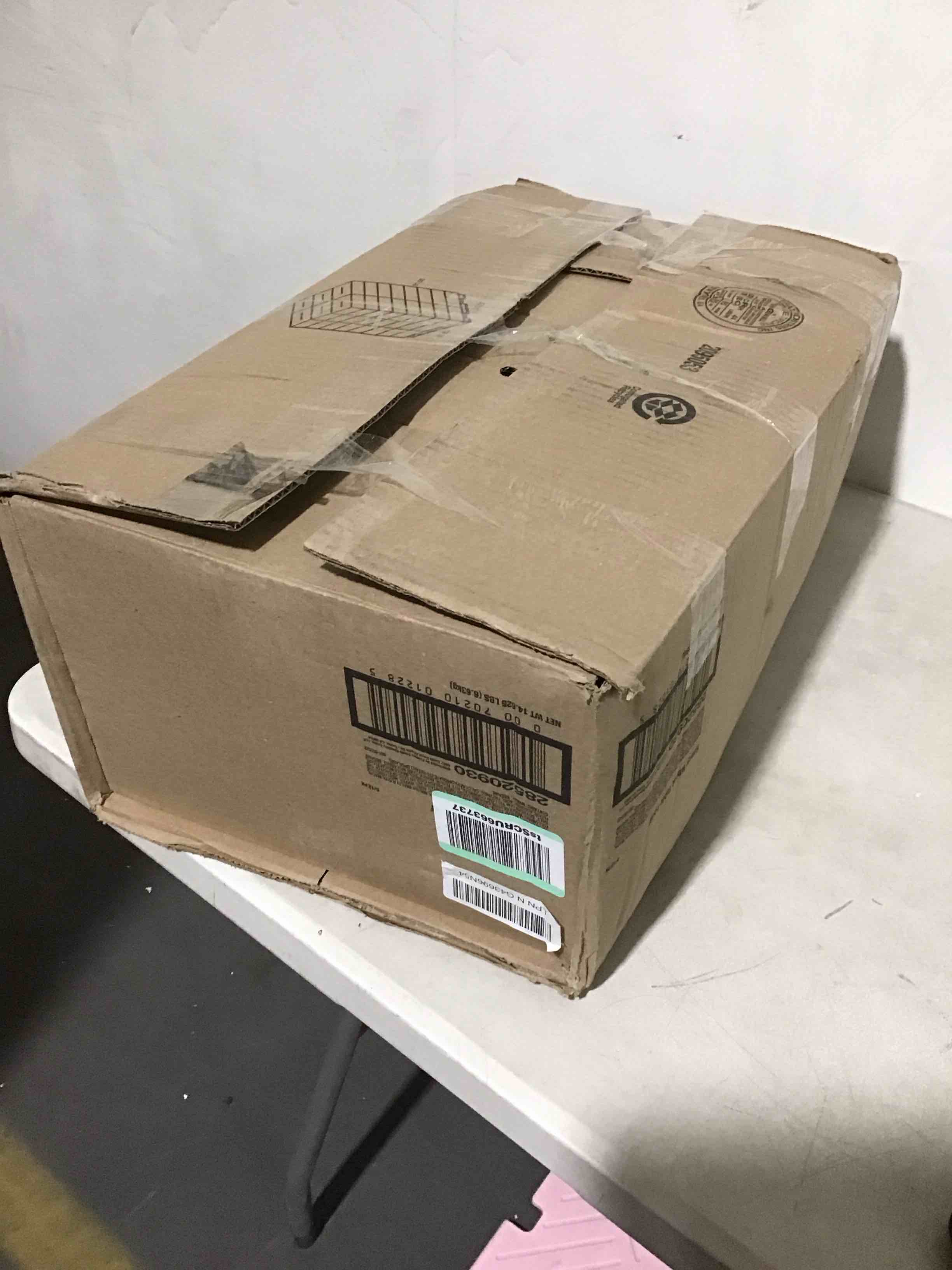 https://s3.amazonaws.com/lotting-images-prod/bidfta/PNK0441882_1730145386227.jpeg