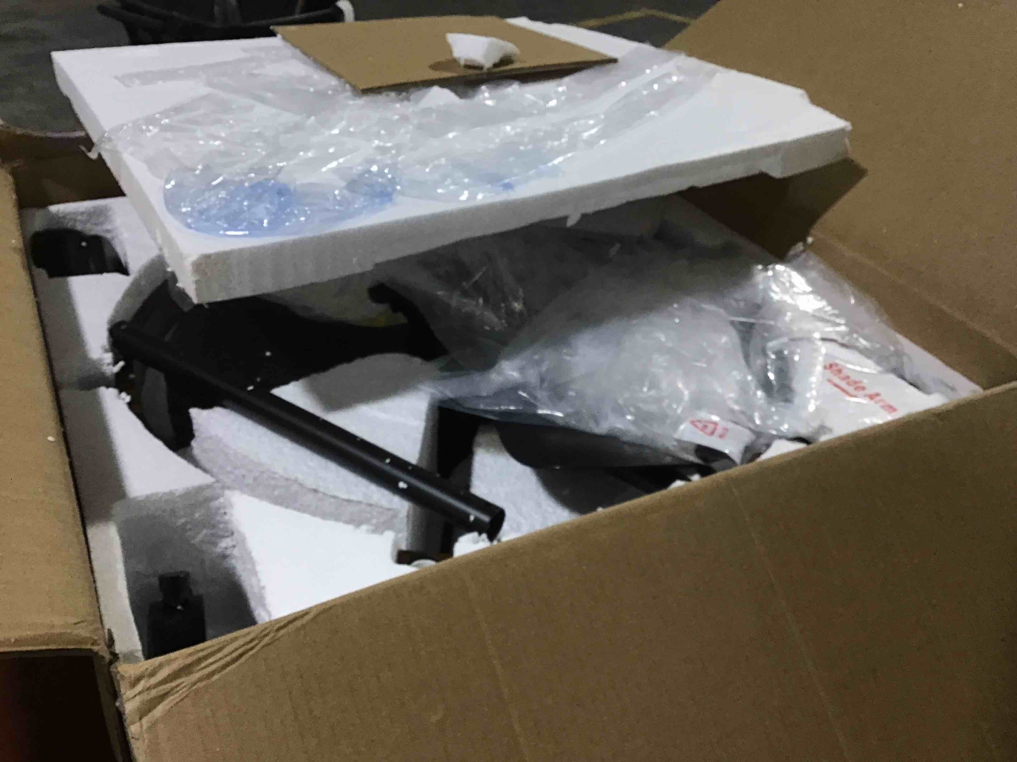 https://s3.amazonaws.com/lotting-images-prod/bidfta/PNK0441914_1730141760249.jpeg