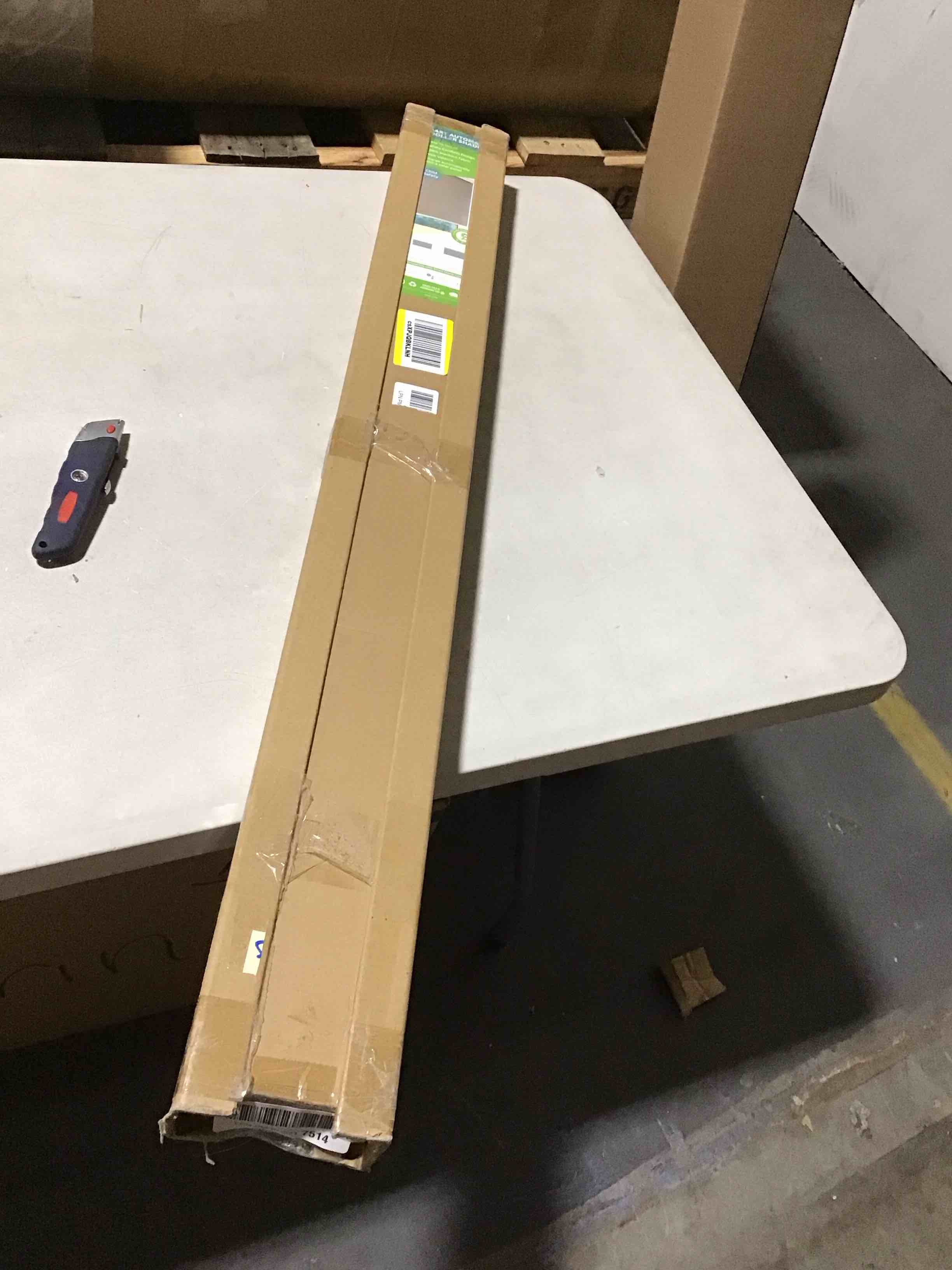 https://s3.amazonaws.com/lotting-images-prod/bidfta/PNK0441964_1730129563019.jpeg