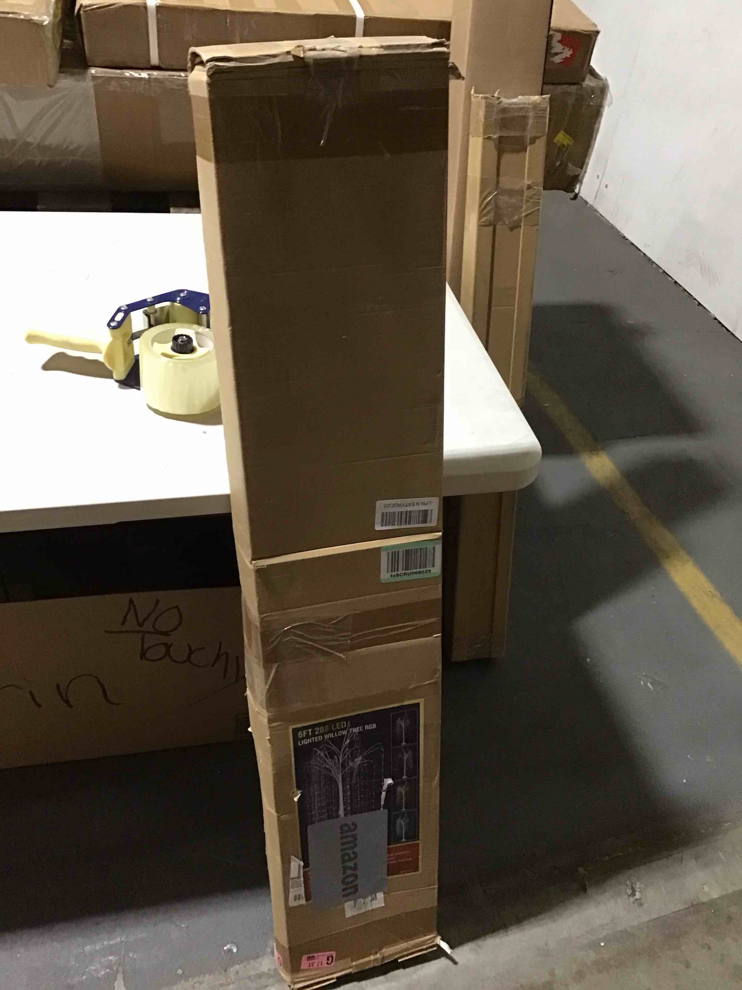 https://s3.amazonaws.com/lotting-images-prod/bidfta/PNK0441965_1730129459153.jpeg
