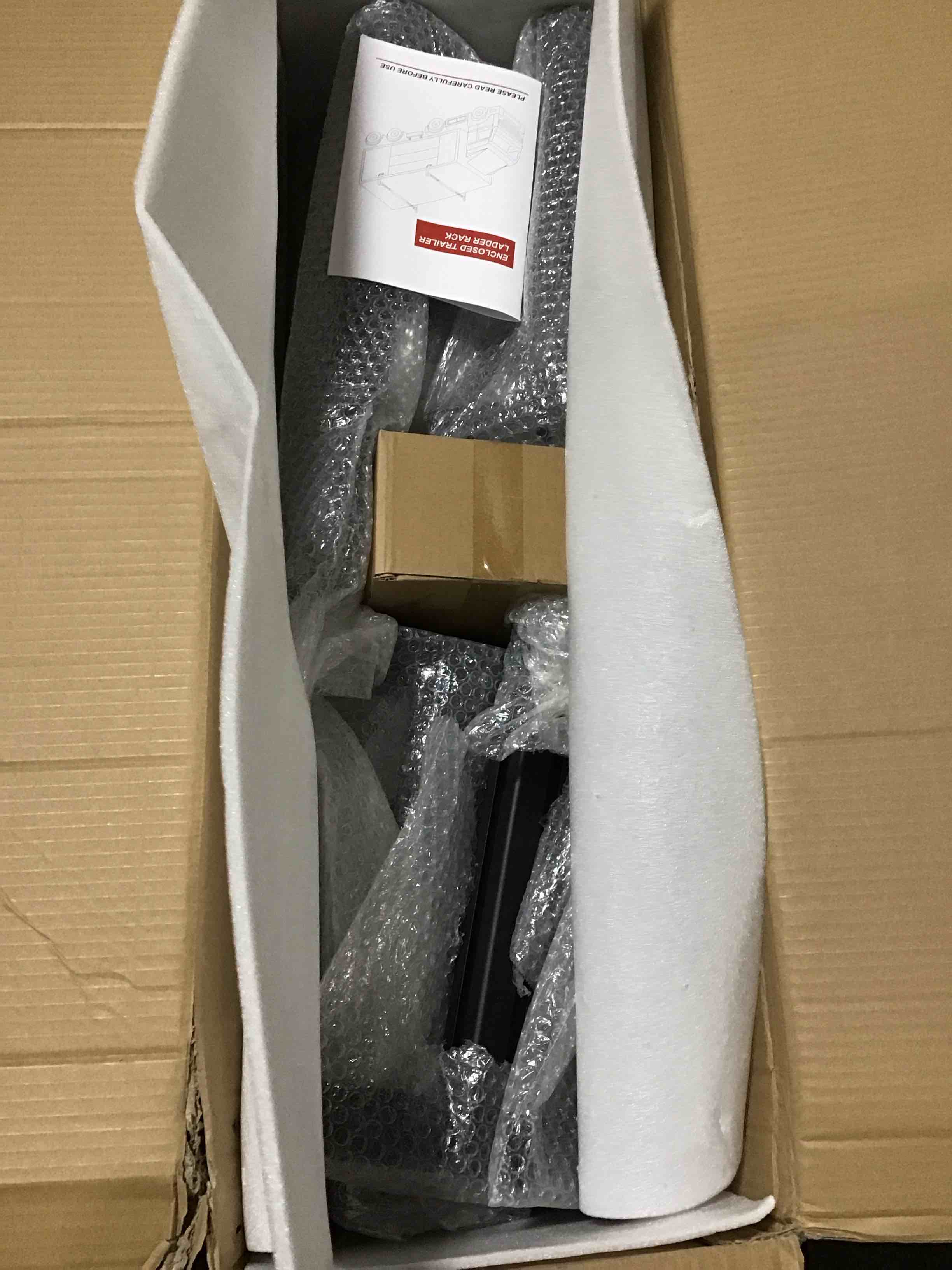 https://s3.amazonaws.com/lotting-images-prod/bidfta/PNK0442303_1730315582950.jpeg