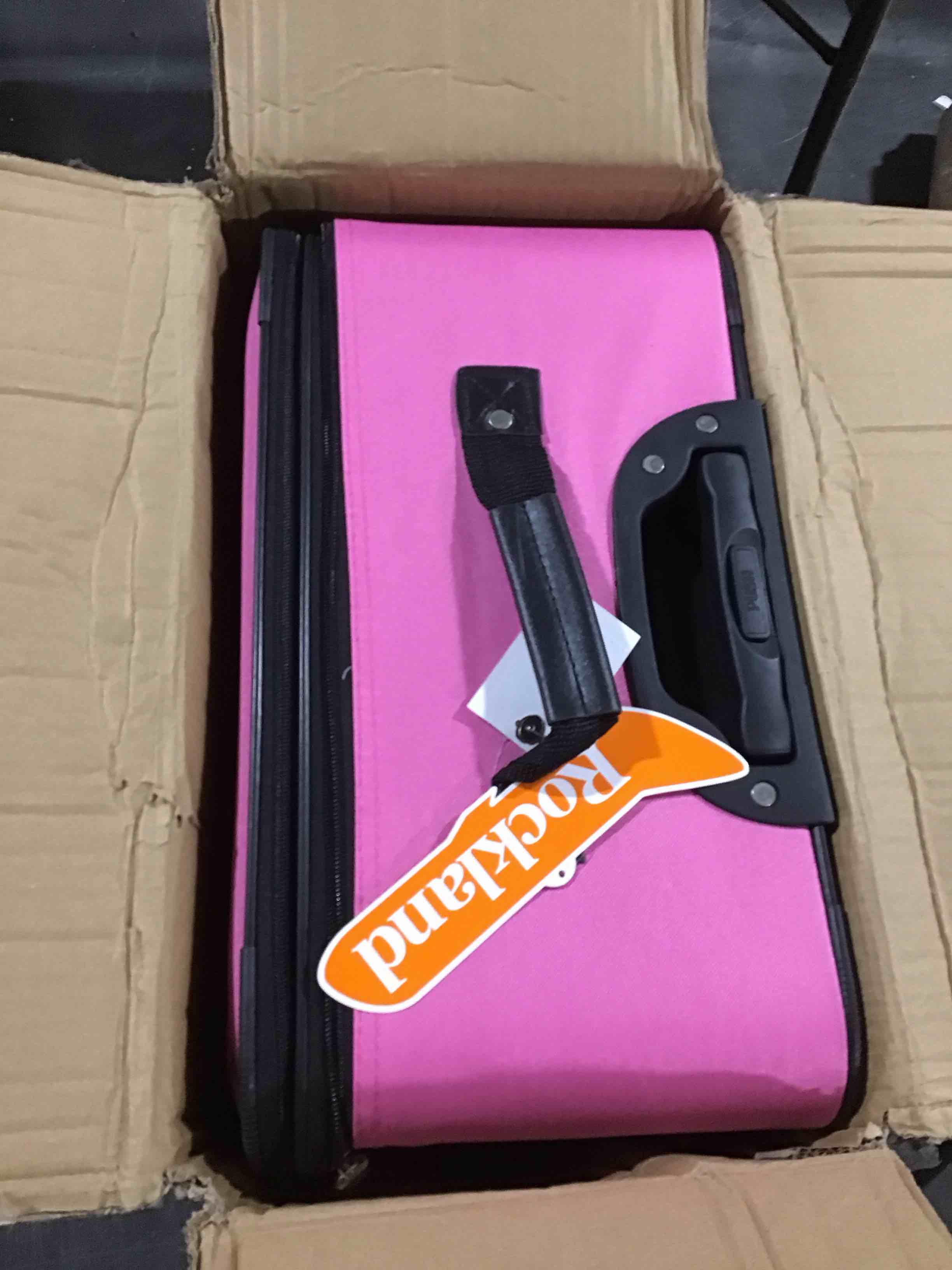 https://s3.amazonaws.com/lotting-images-prod/bidfta/PNK0442305_1730315386084.jpeg