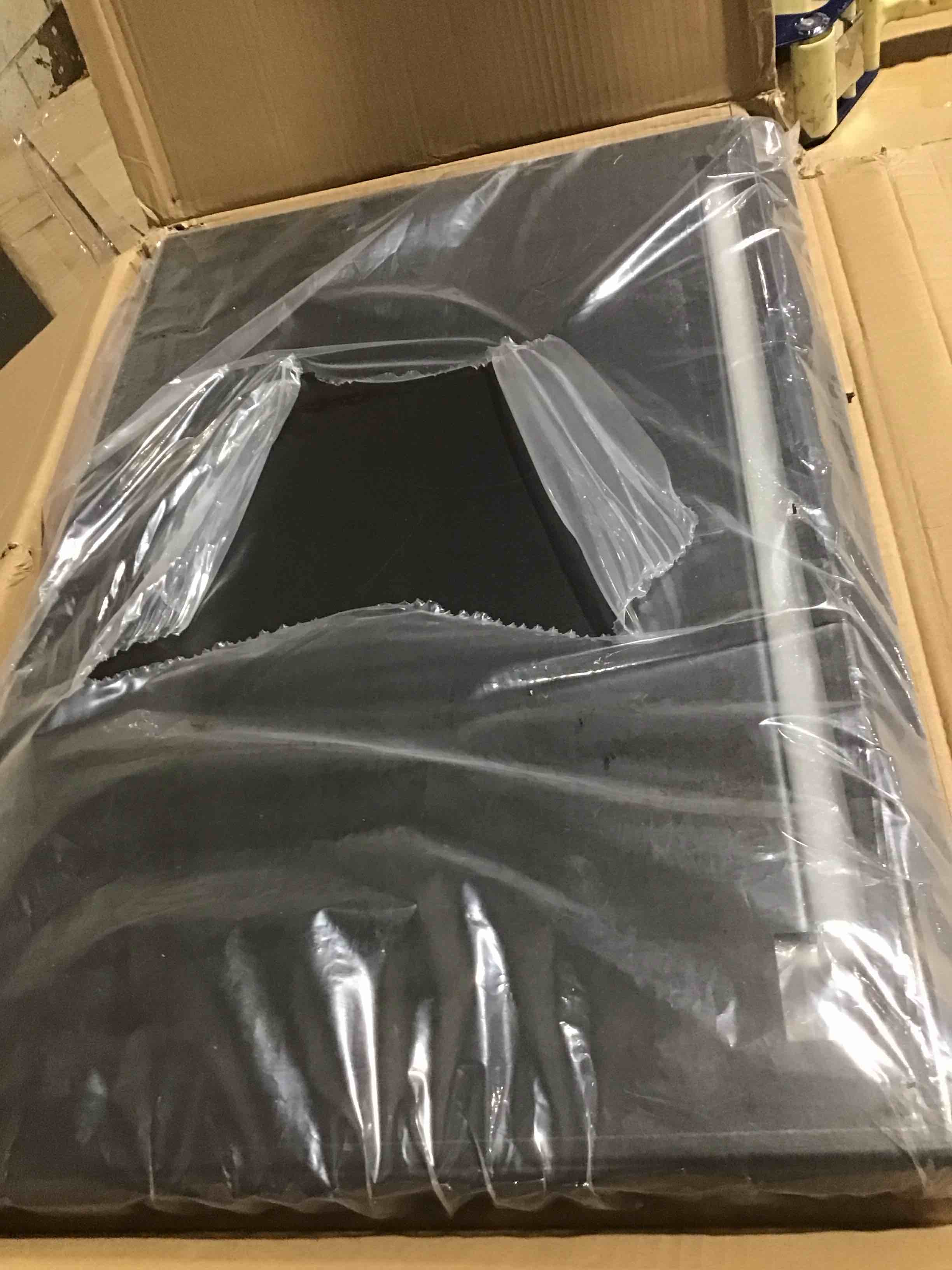 https://s3.amazonaws.com/lotting-images-prod/bidfta/PNK0442406_1730232598831.jpeg