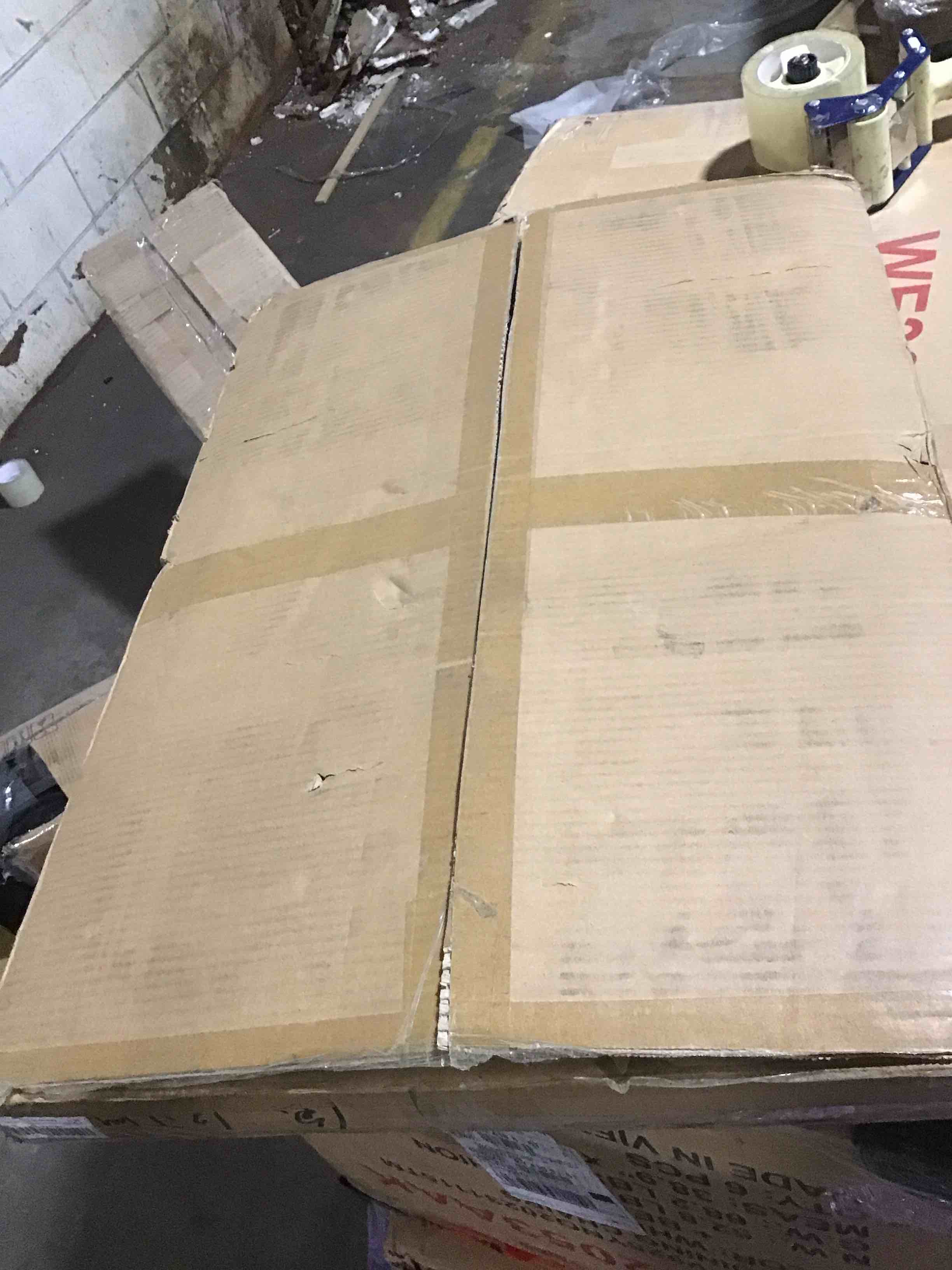 https://s3.amazonaws.com/lotting-images-prod/bidfta/PNK0442406_1730232612185.jpeg