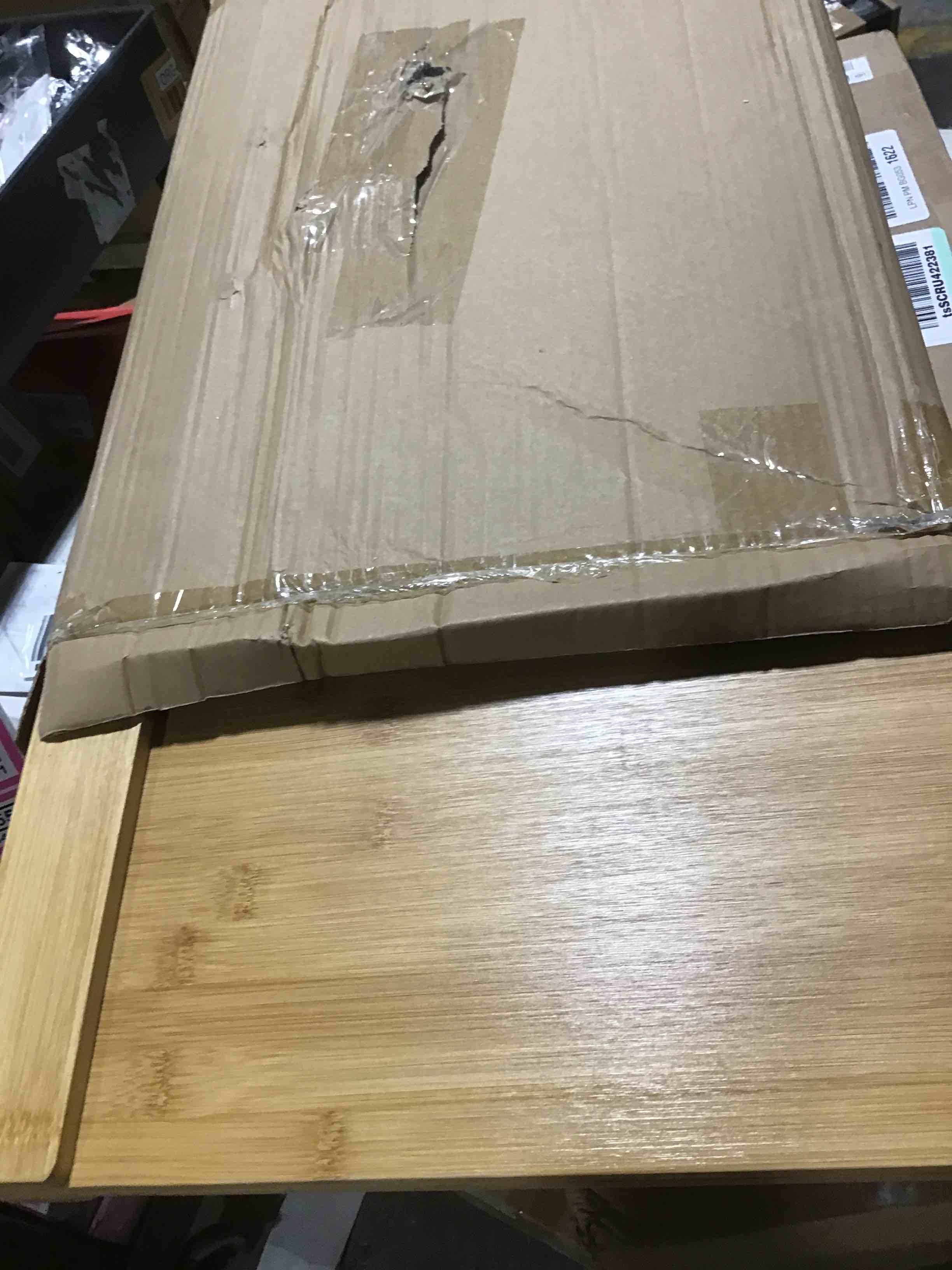 https://s3.amazonaws.com/lotting-images-prod/bidfta/PNK0442558_1730122084232.jpeg