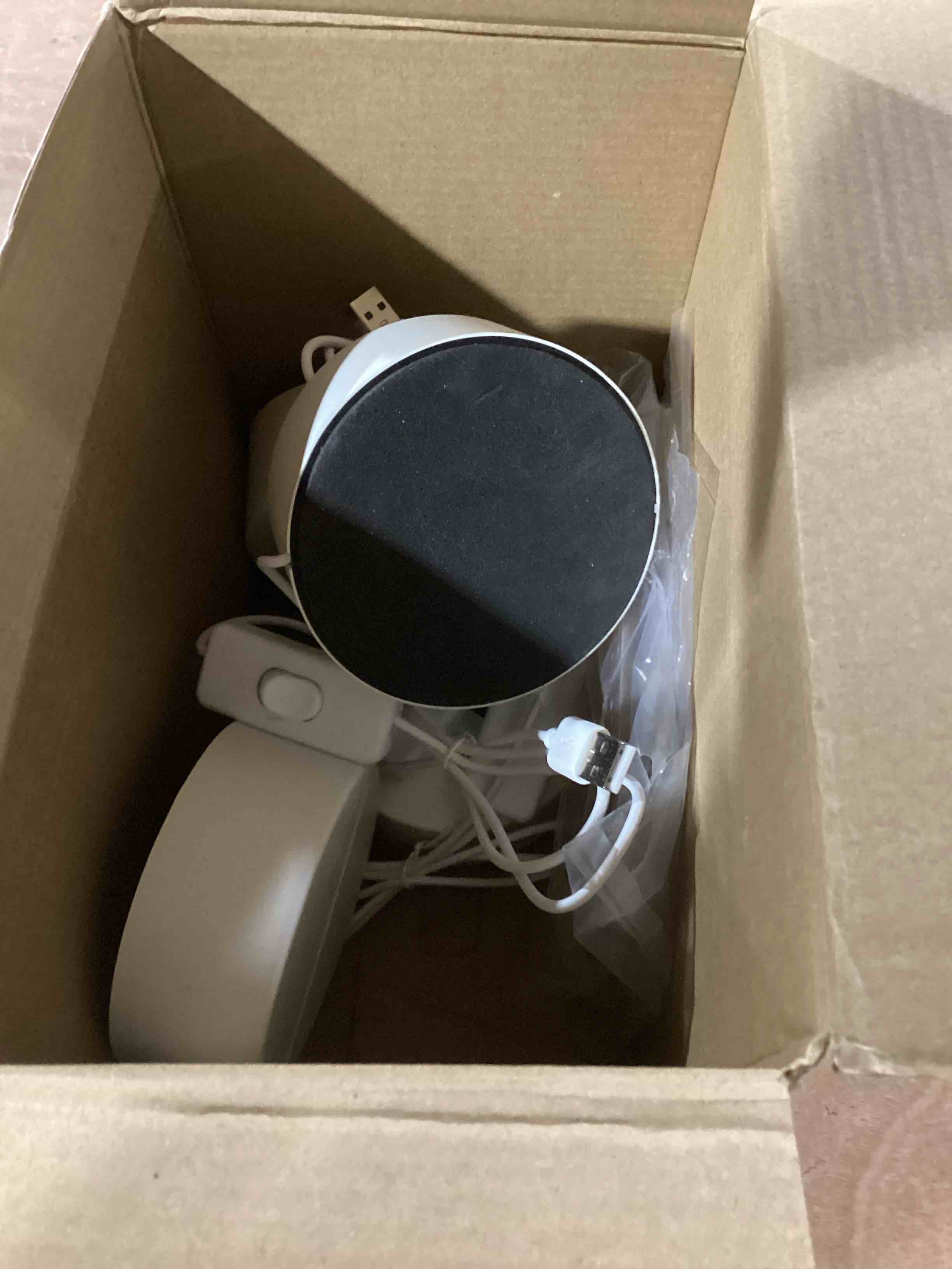 https://s3.amazonaws.com/lotting-images-prod/bidfta/PNK0443028_1729771168232.jpeg