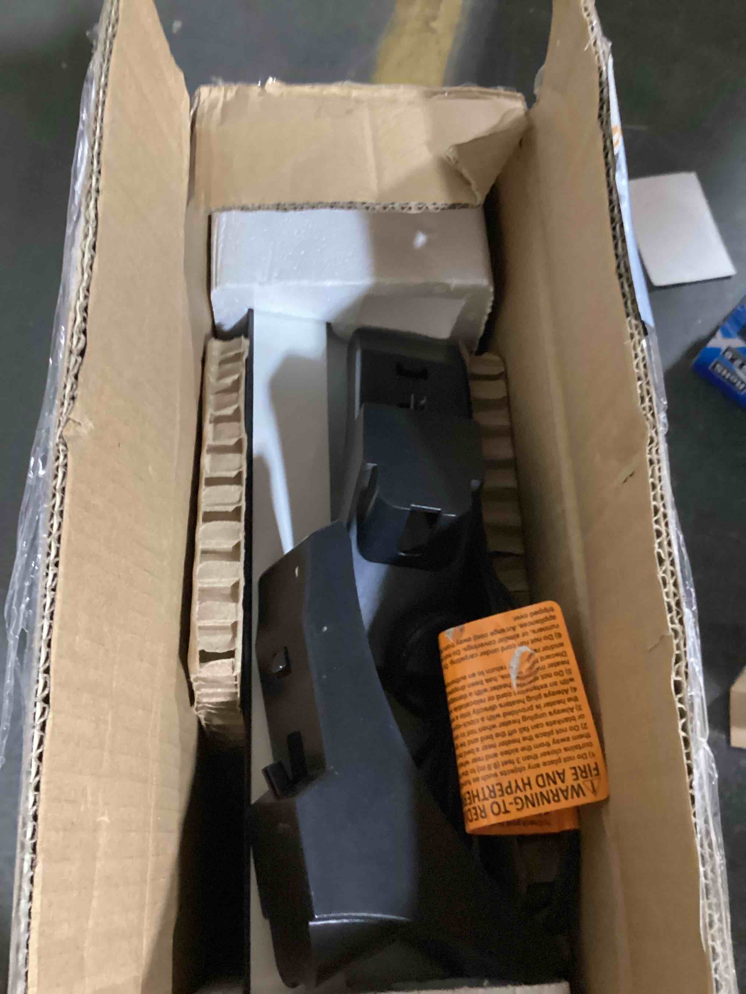 https://s3.amazonaws.com/lotting-images-prod/bidfta/PNK0443065_1729788306010.jpeg