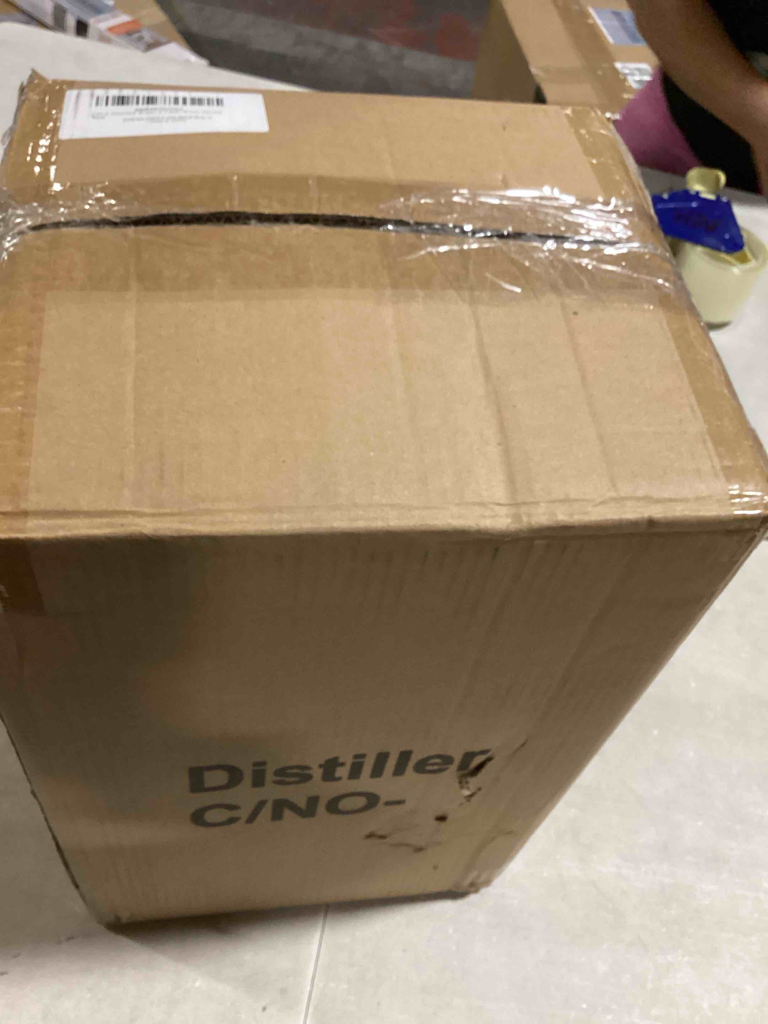 https://s3.amazonaws.com/lotting-images-prod/bidfta/PNK0444157_1730743144331.jpeg