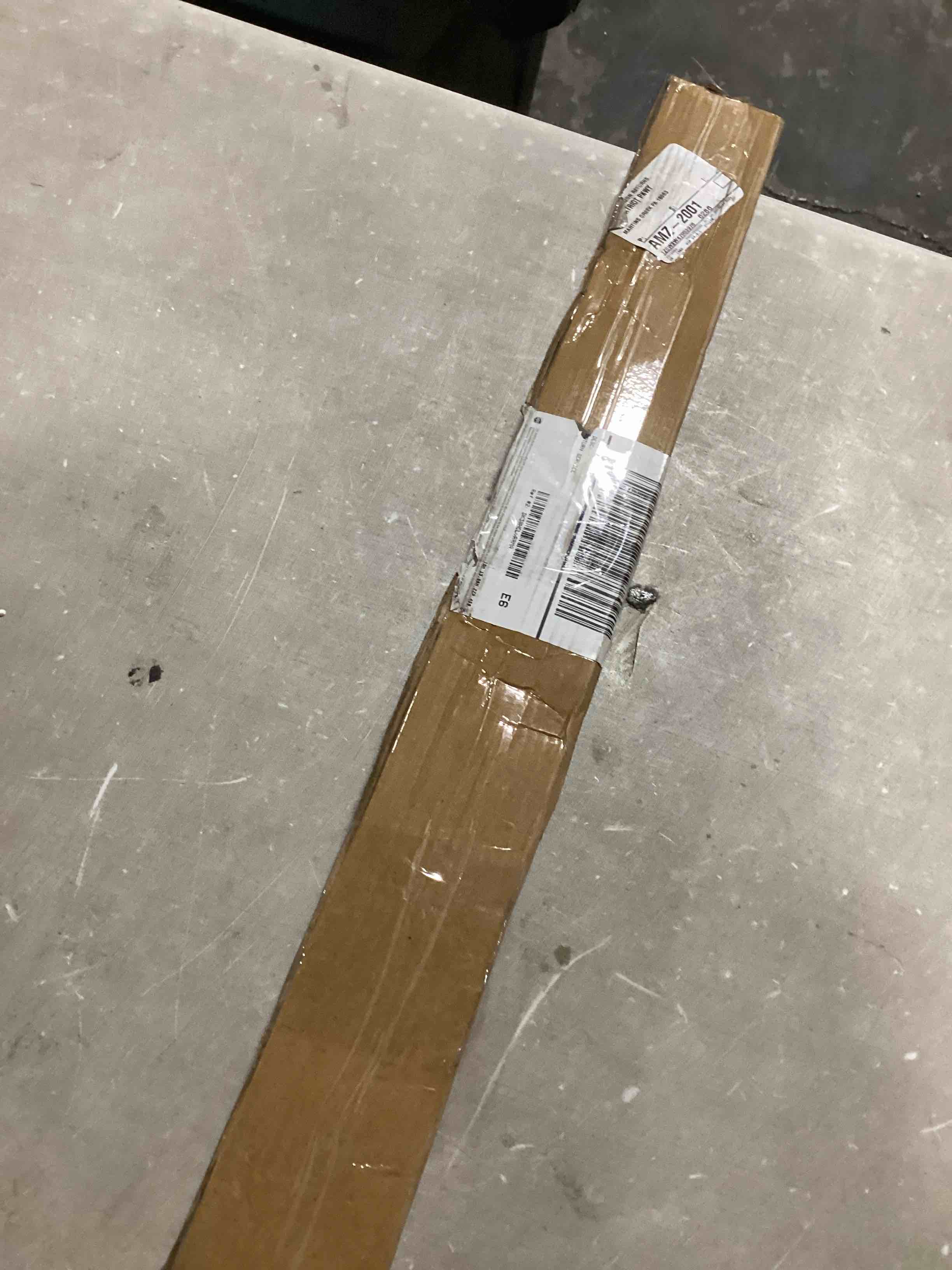 https://s3.amazonaws.com/lotting-images-prod/bidfta/PNK0444390_1730561491782.jpeg