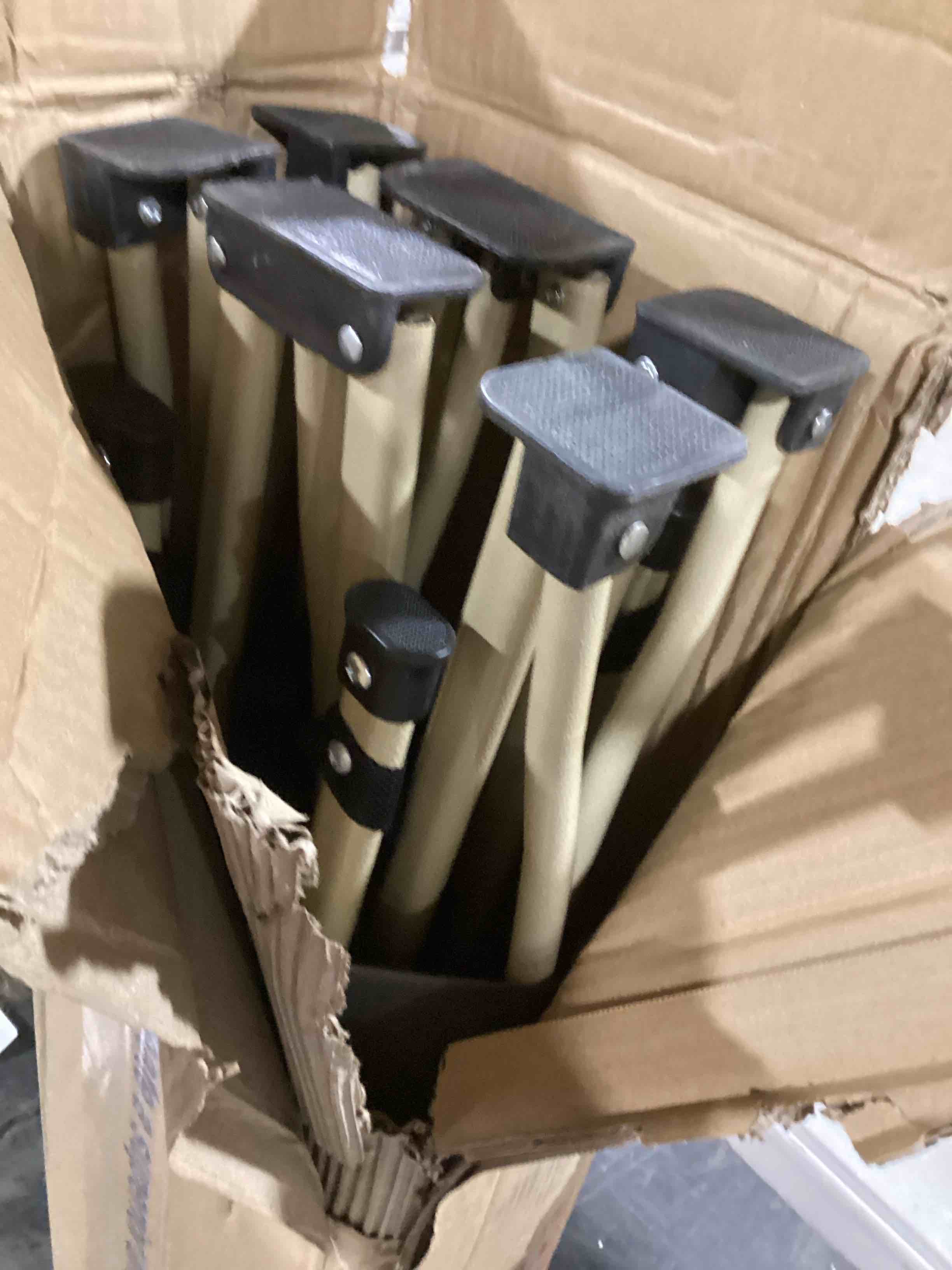 https://s3.amazonaws.com/lotting-images-prod/bidfta/PNK0444485_1730488730545.jpeg