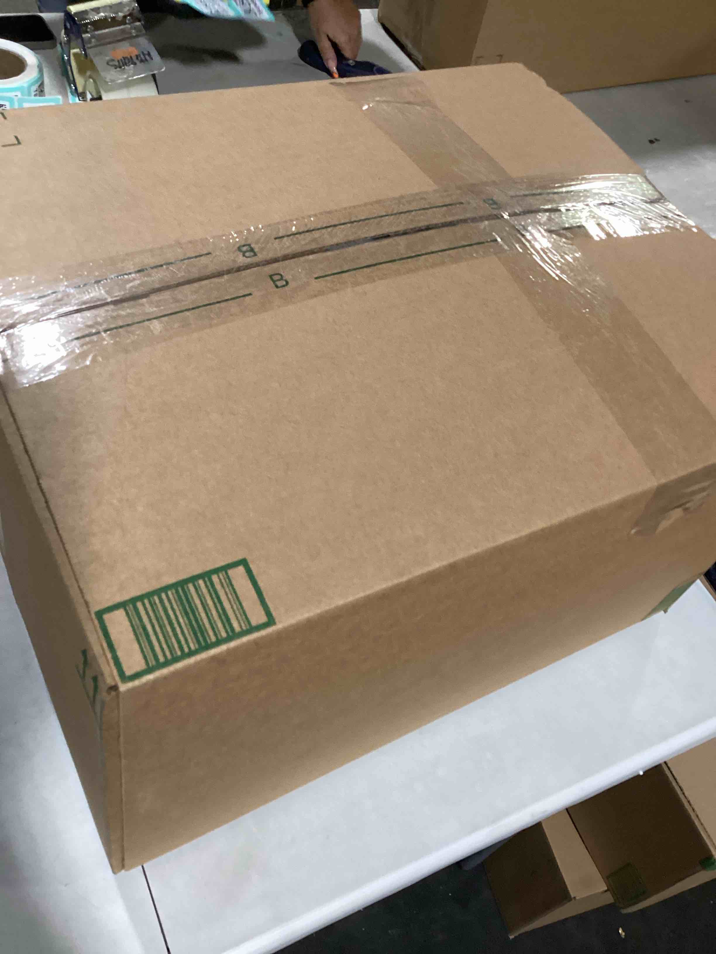 https://s3.amazonaws.com/lotting-images-prod/bidfta/PNK0445230_1729954741028.jpeg