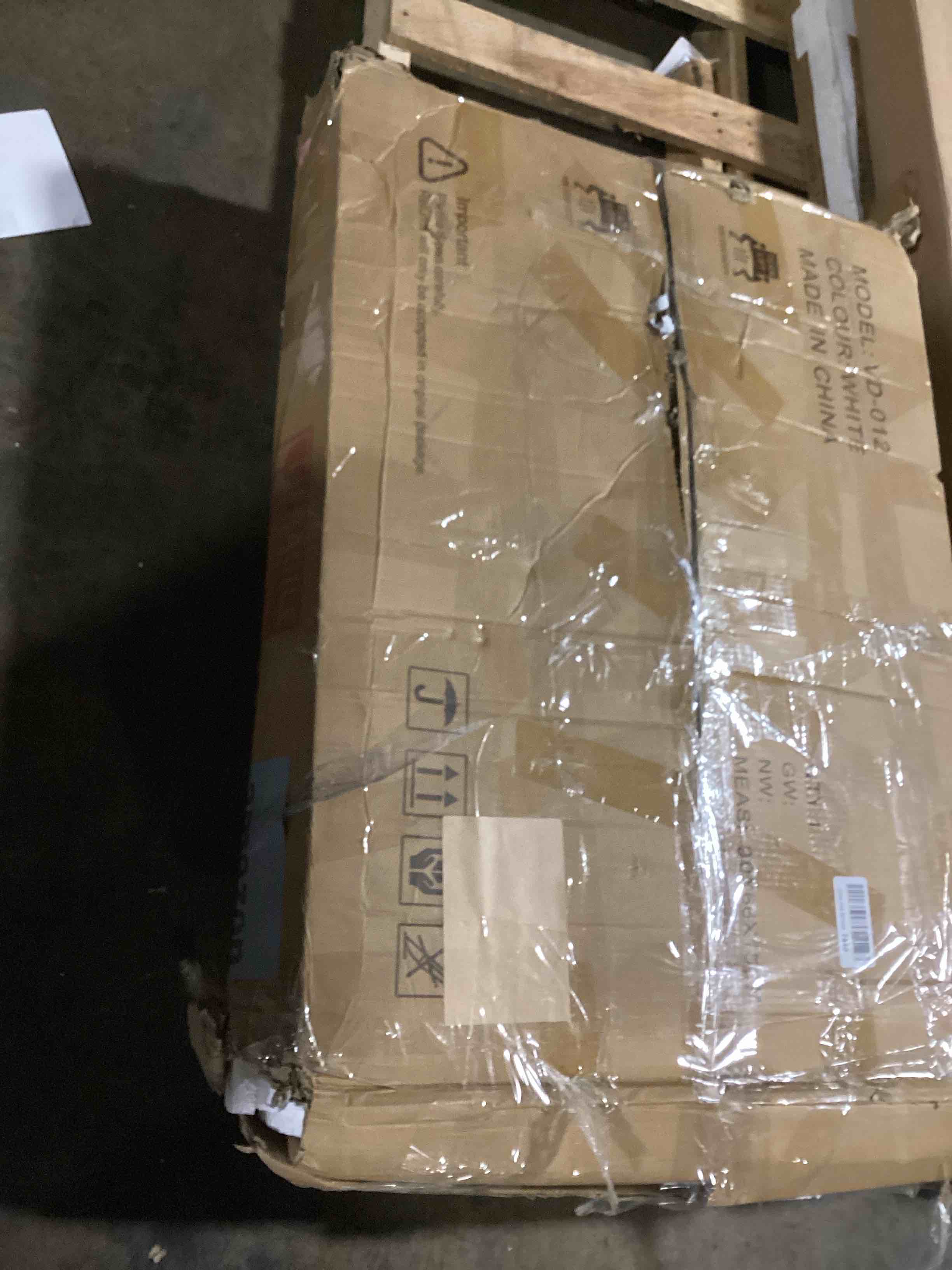 https://s3.amazonaws.com/lotting-images-prod/bidfta/PNK0445470_1729790343684.jpeg