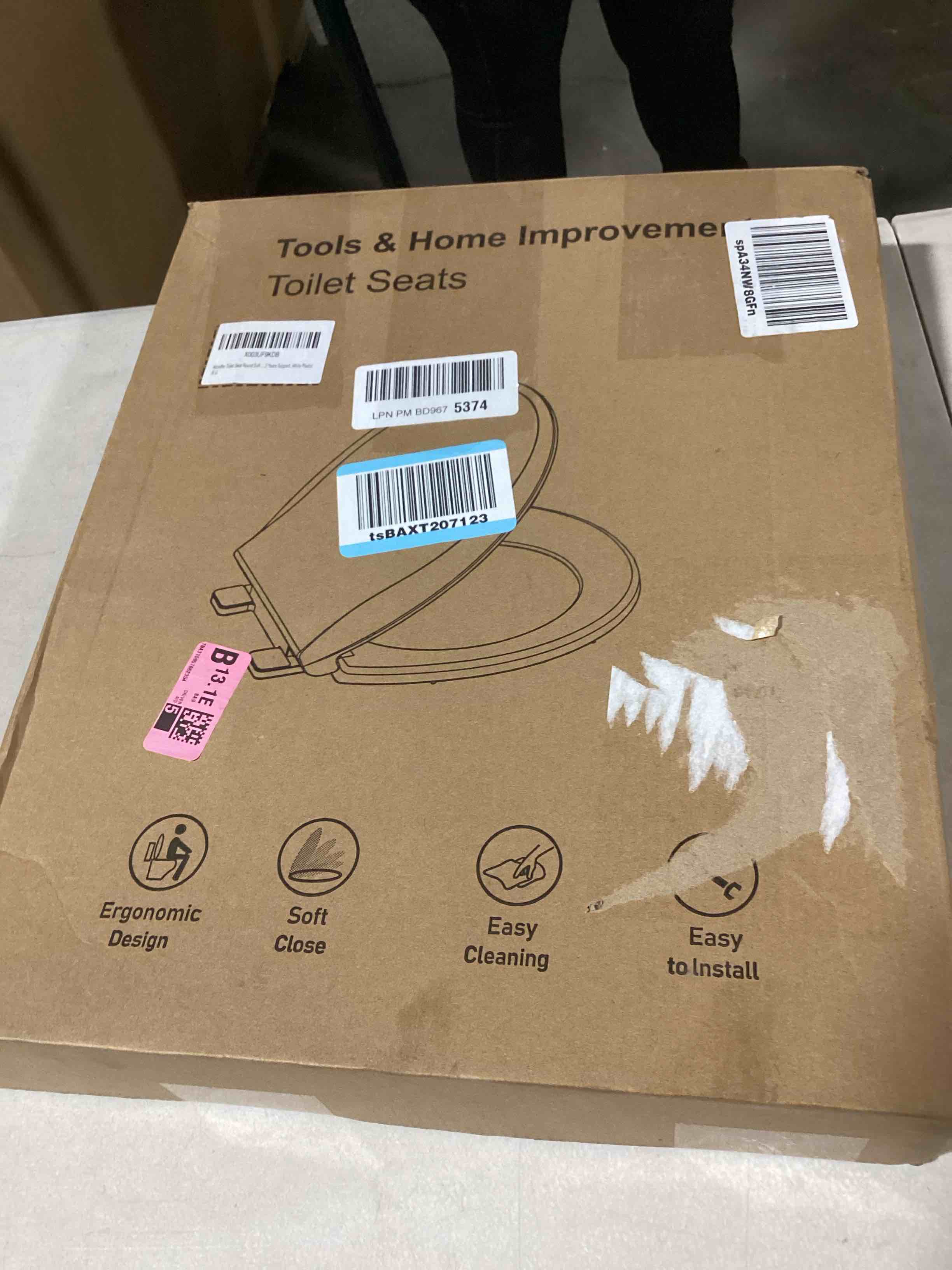 https://s3.amazonaws.com/lotting-images-prod/bidfta/PNK0445623_1729626884728.jpeg