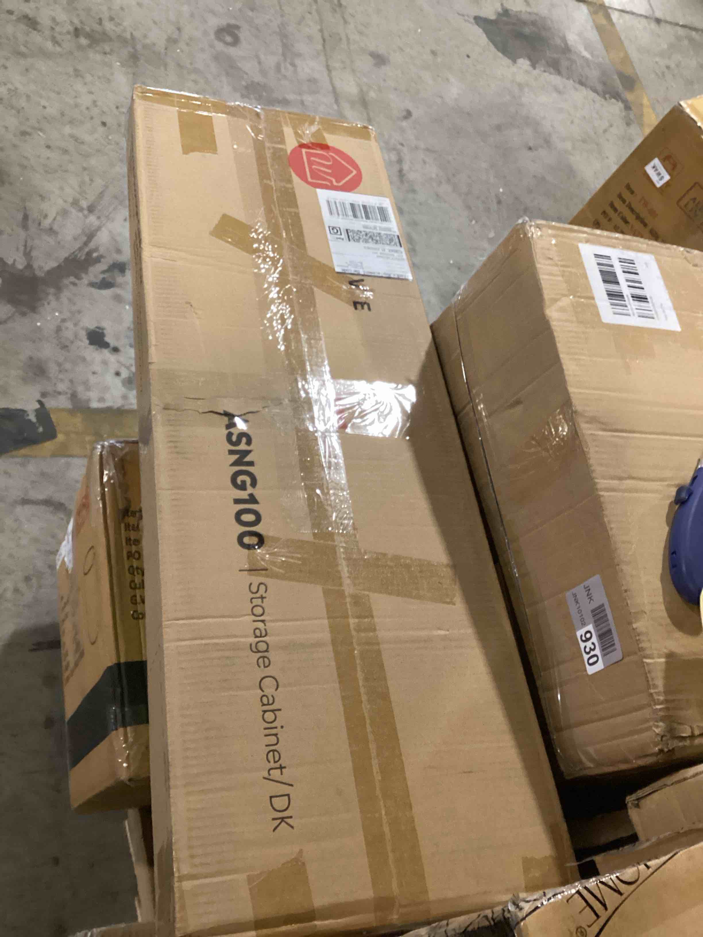 https://s3.amazonaws.com/lotting-images-prod/bidfta/PNK0446063_1736441408281.jpeg