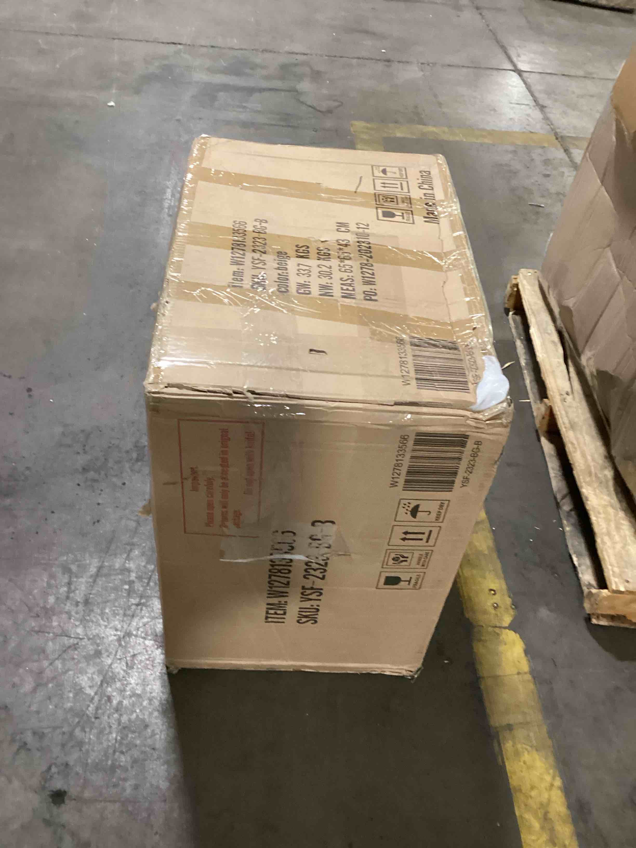 https://s3.amazonaws.com/lotting-images-prod/bidfta/PNK0446146_1736370146346.jpeg