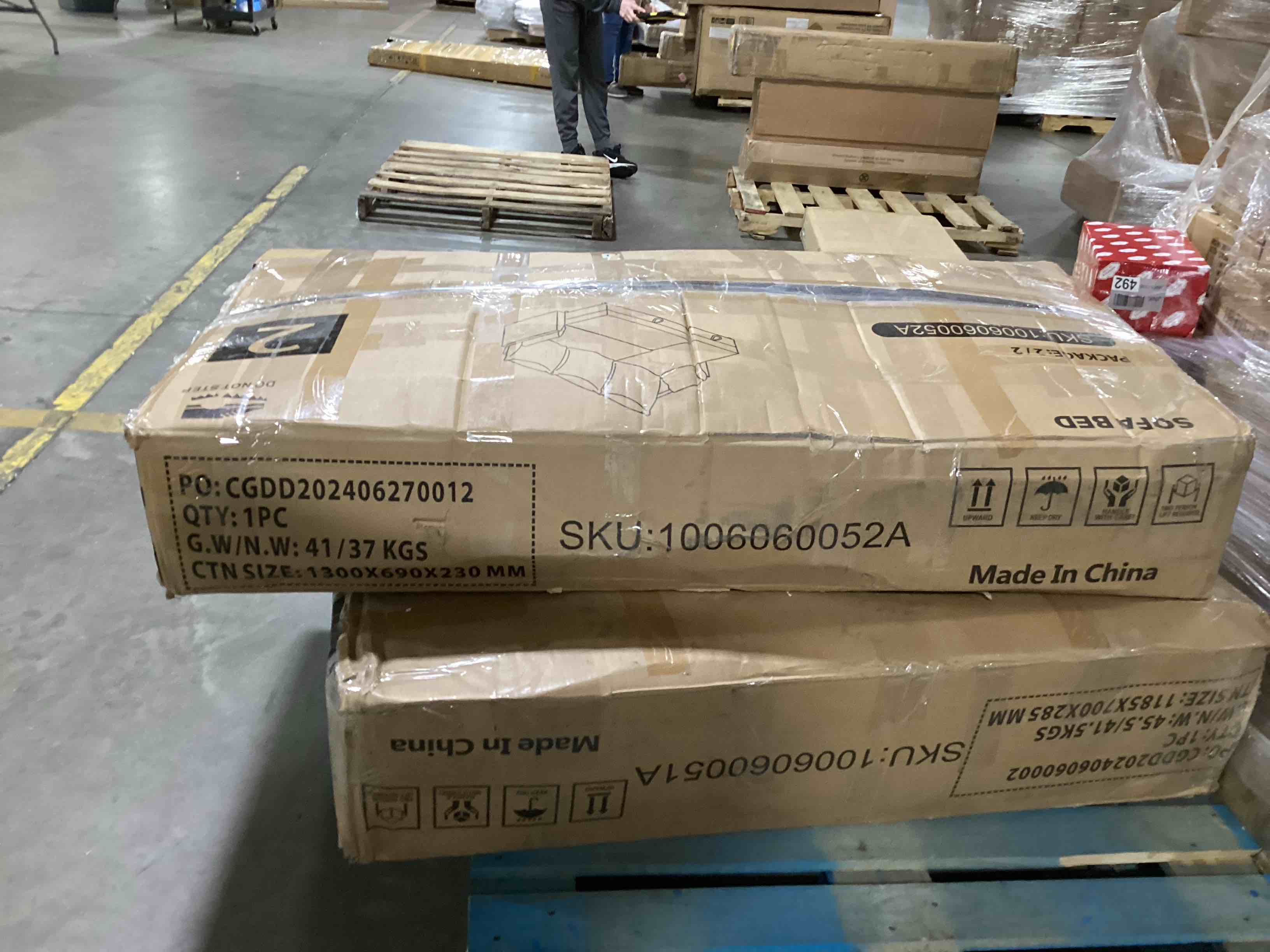 https://s3.amazonaws.com/lotting-images-prod/bidfta/PNK0446368_1735928543596.jpeg