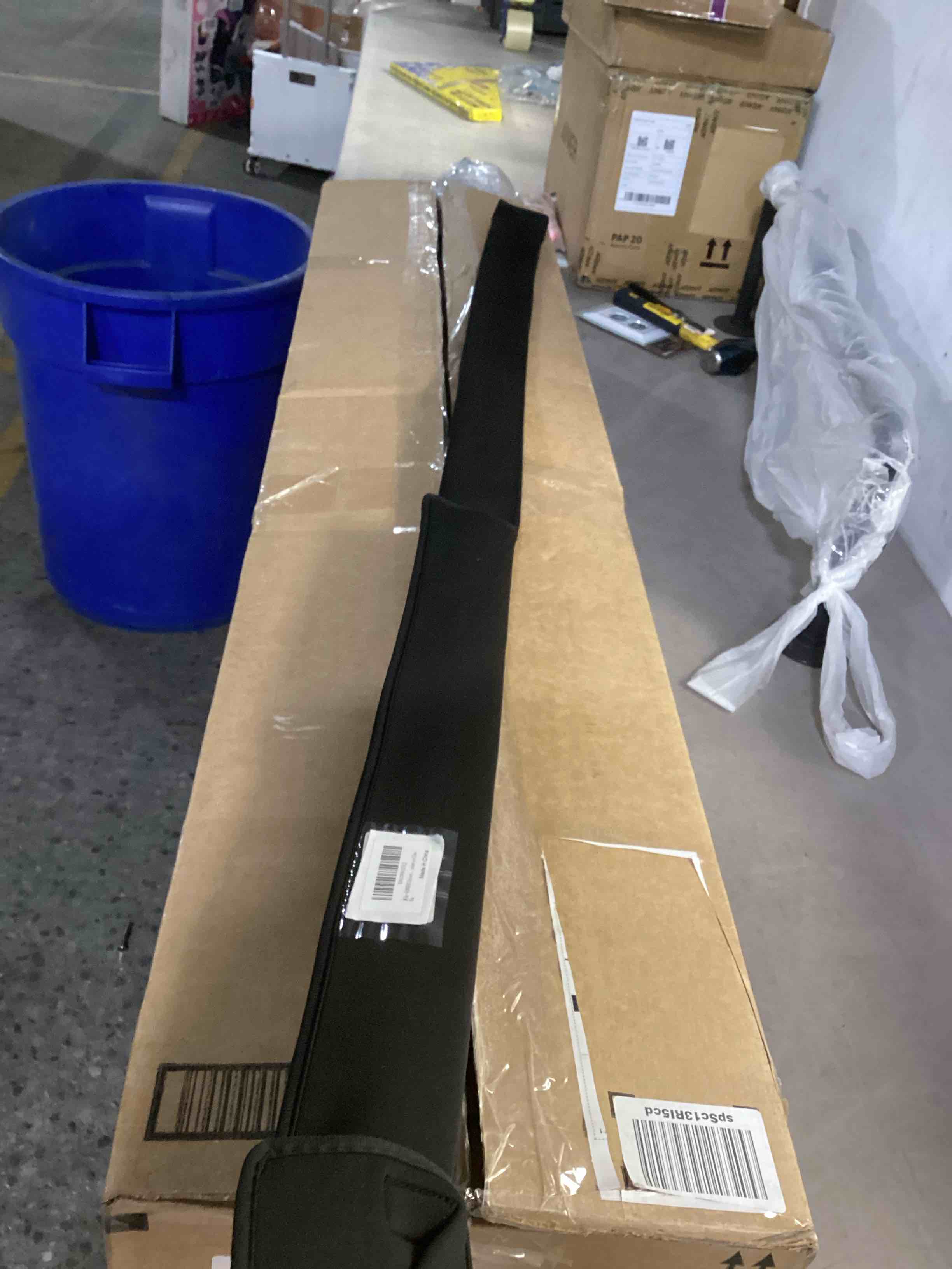 https://s3.amazonaws.com/lotting-images-prod/bidfta/PNK0447824_1730897856014.jpeg