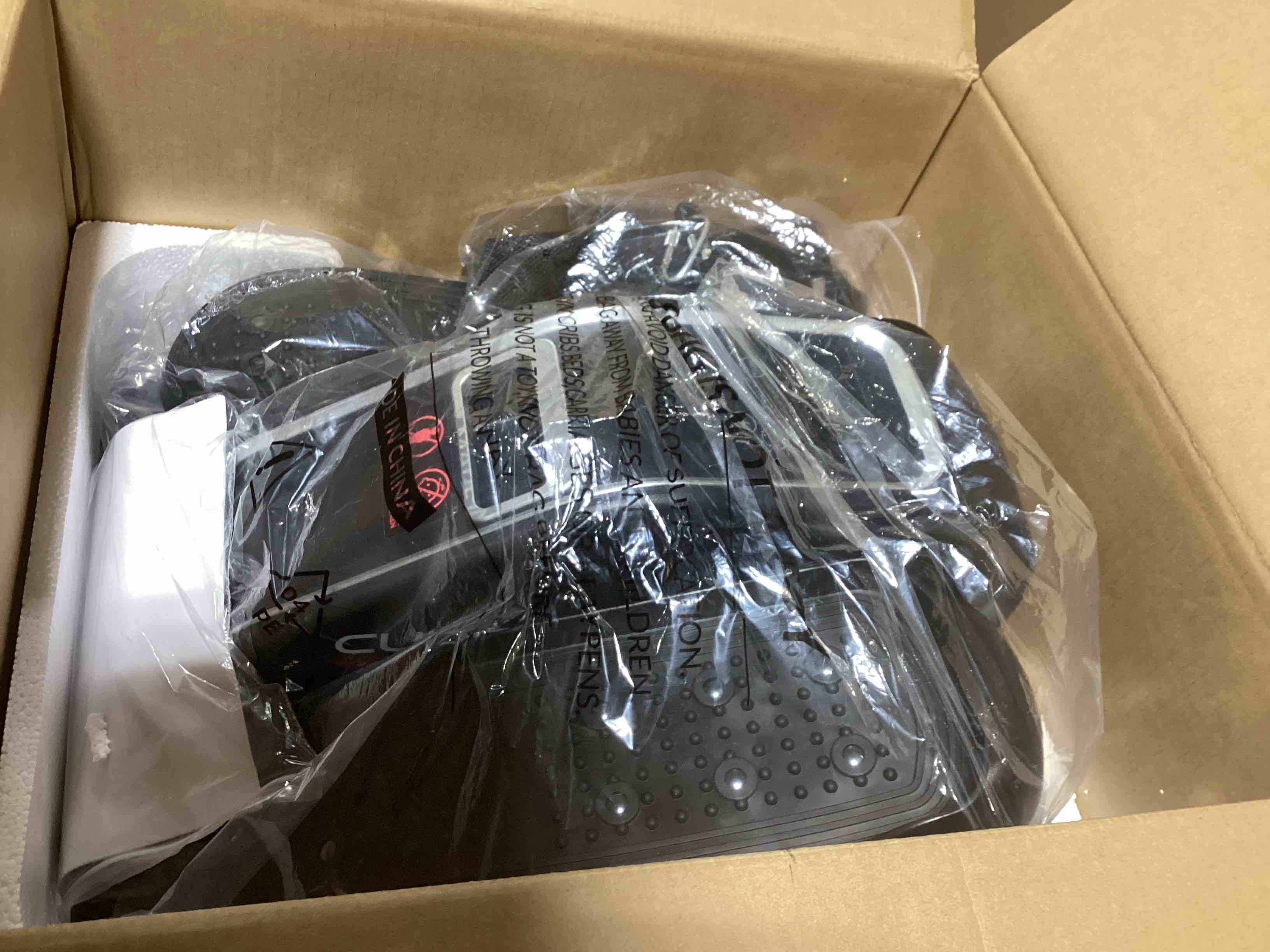 https://s3.amazonaws.com/lotting-images-prod/bidfta/PNK0449518_1730379819844.jpeg