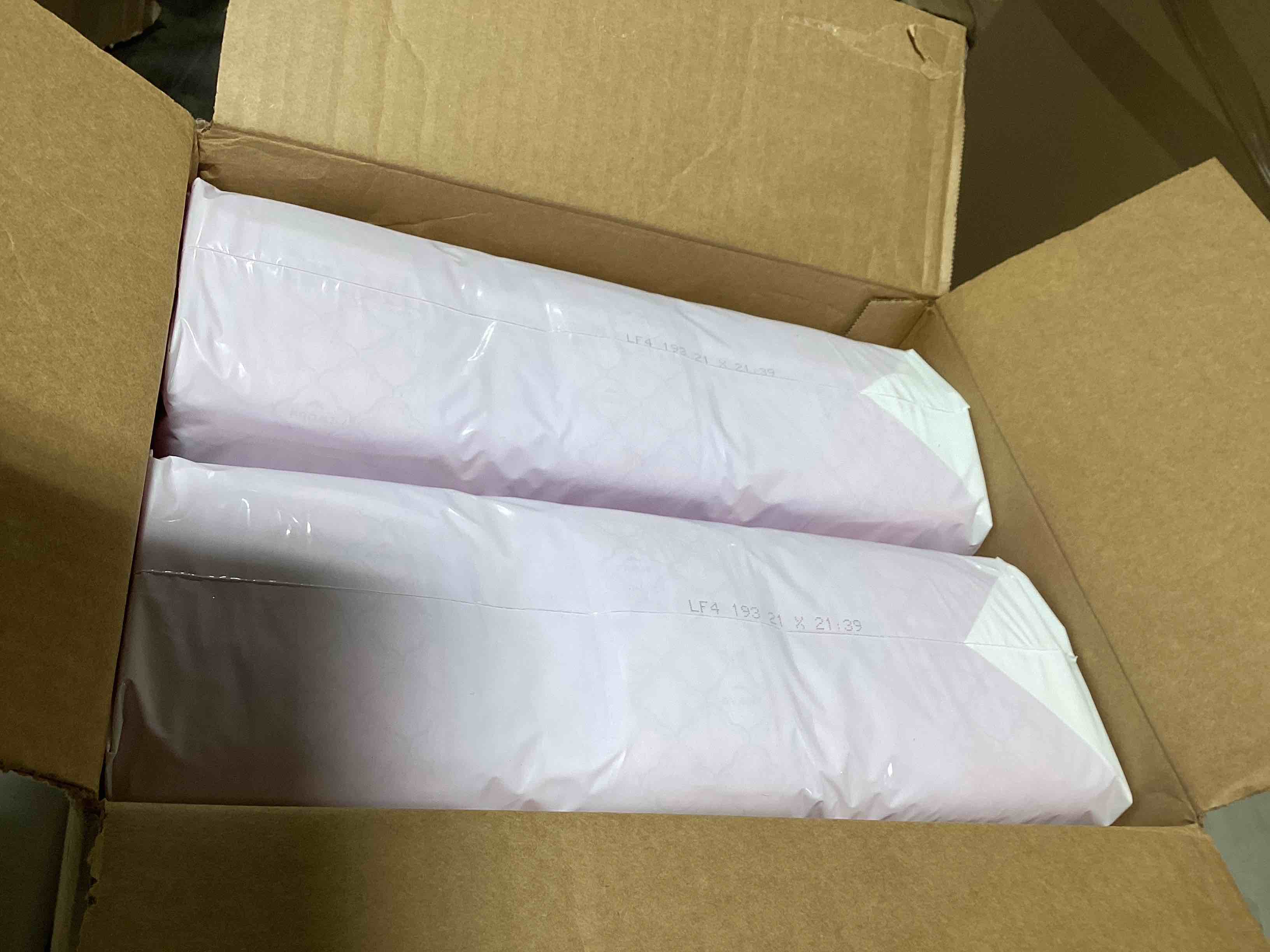 https://s3.amazonaws.com/lotting-images-prod/bidfta/PNK0449521_1730380142924.jpeg