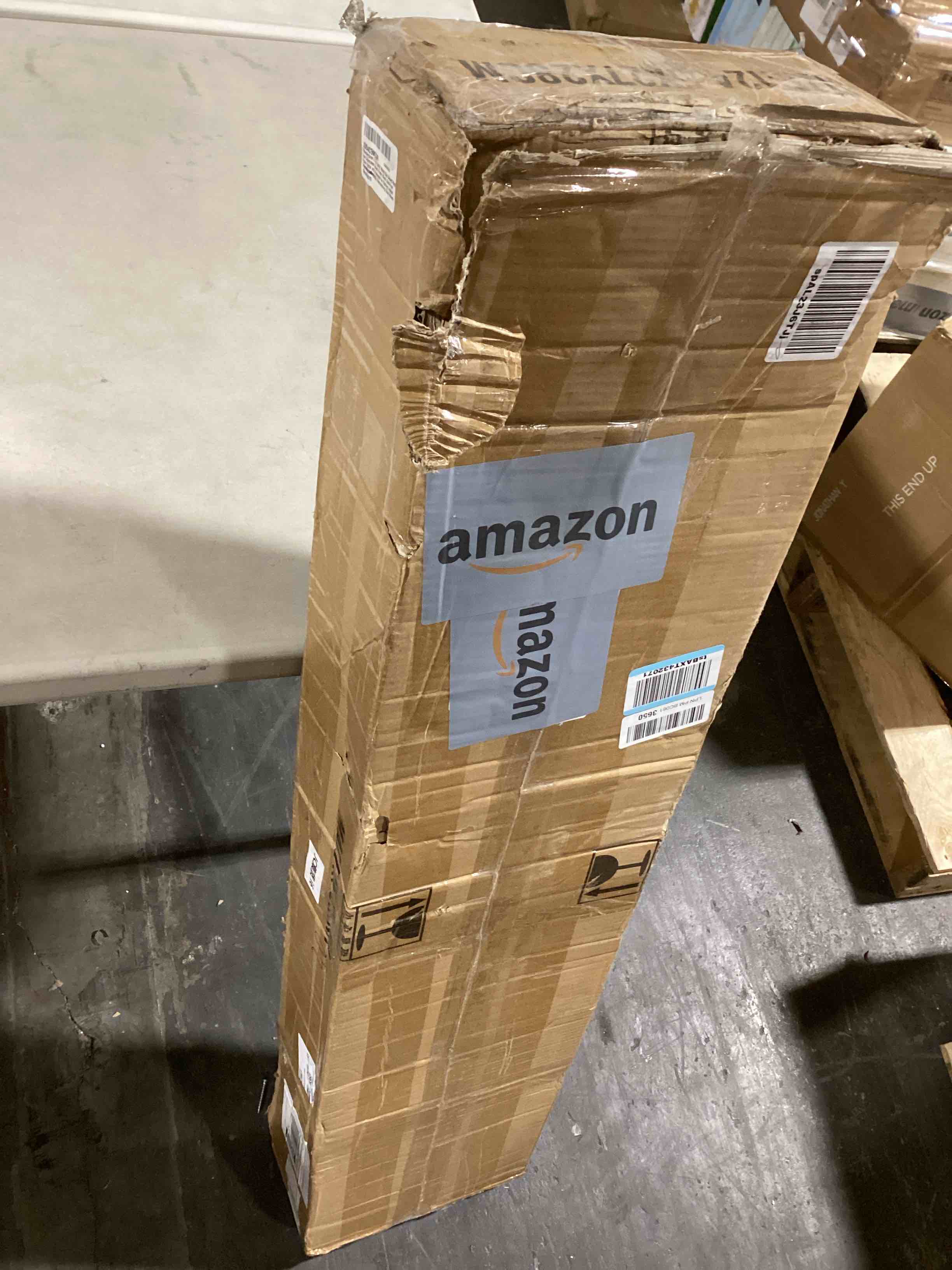 https://s3.amazonaws.com/lotting-images-prod/bidfta/PNK0449638_1730315628041.jpeg