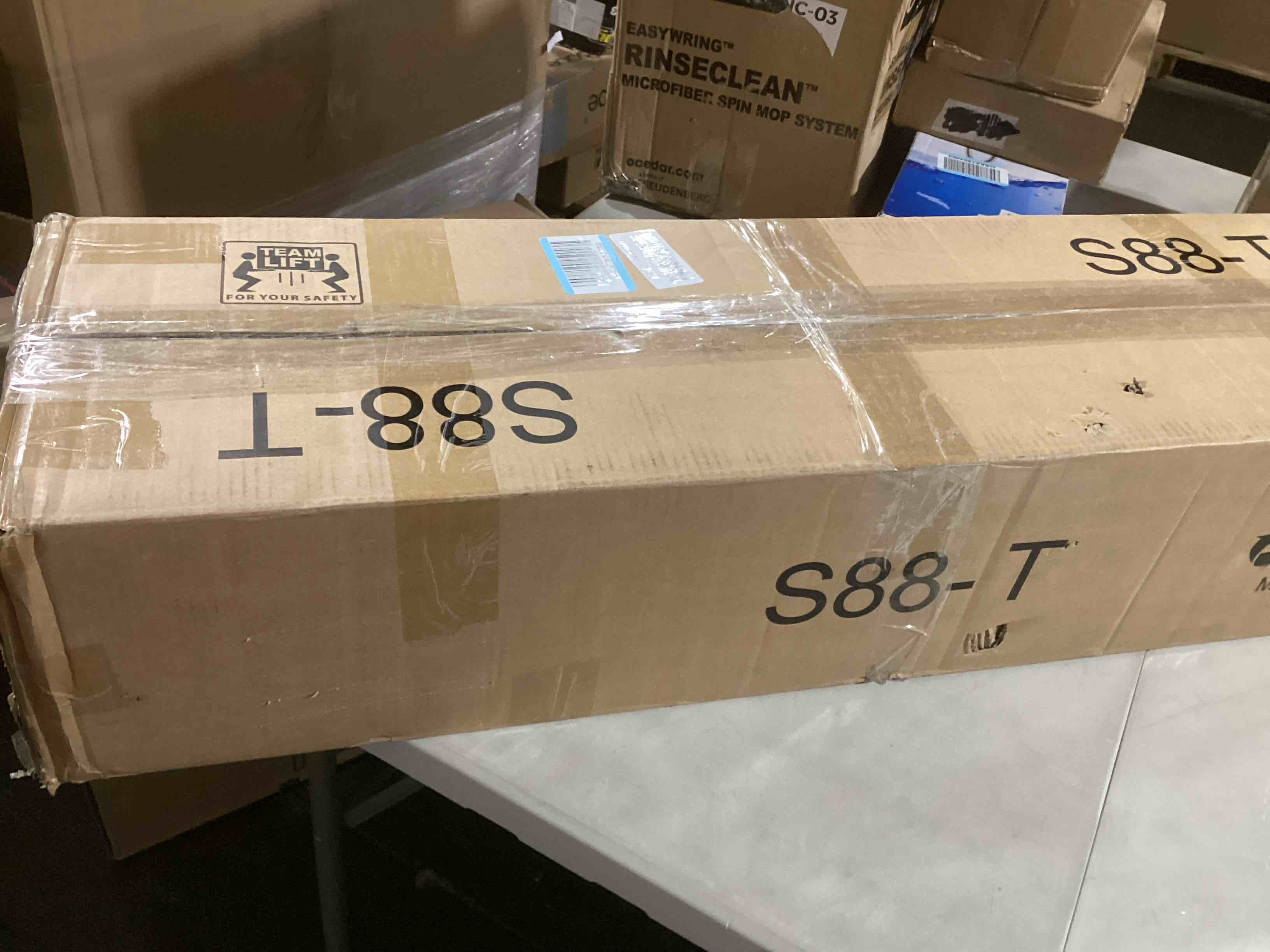 https://s3.amazonaws.com/lotting-images-prod/bidfta/PNK0449730_1730309603330.jpeg