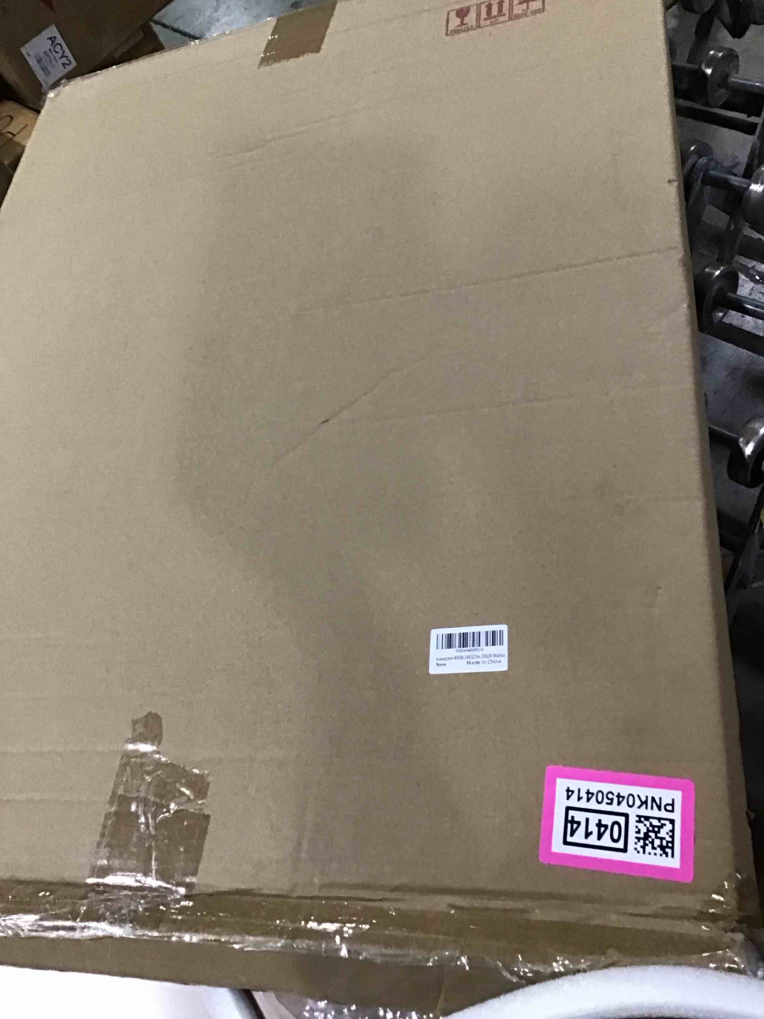 https://s3.amazonaws.com/lotting-images-prod/bidfta/PNK0450413_1732630864104.jpeg