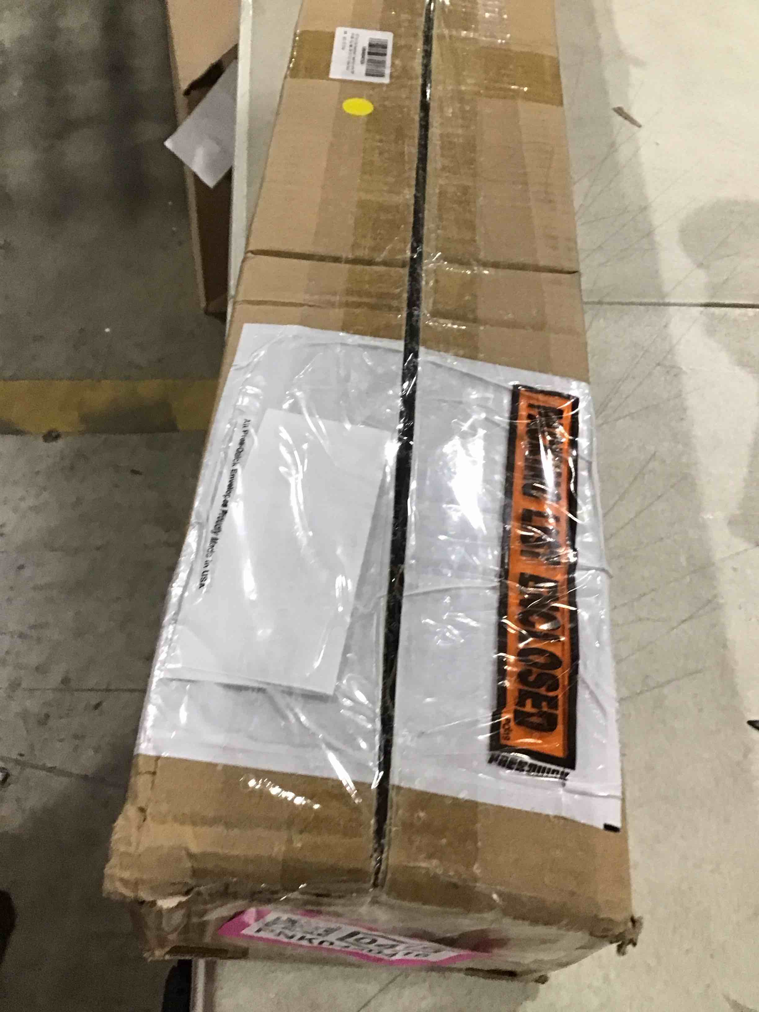 https://s3.amazonaws.com/lotting-images-prod/bidfta/PNK0450416_1732630353610.jpeg