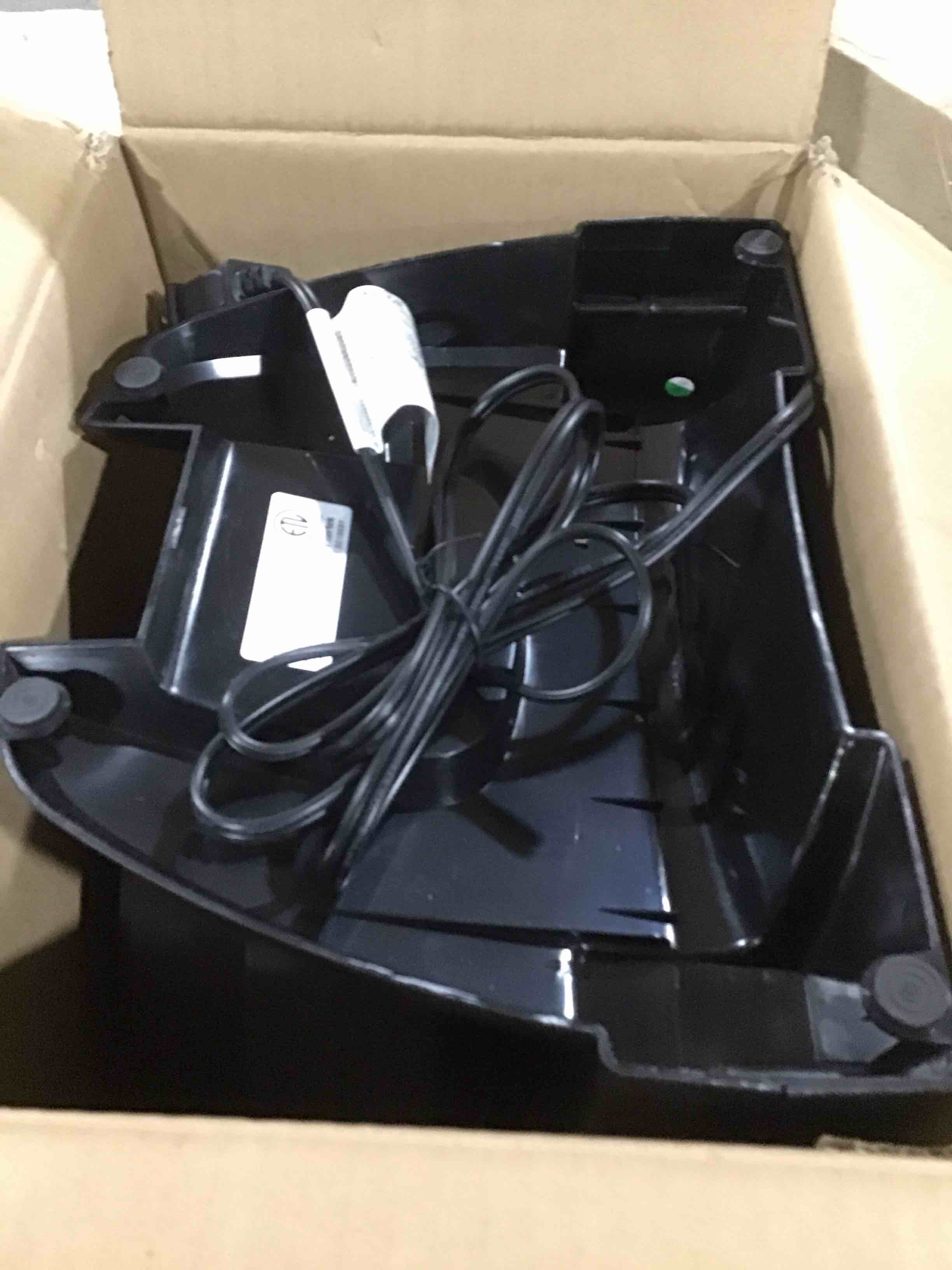 https://s3.amazonaws.com/lotting-images-prod/bidfta/PNK0450430_1732627866487.jpeg