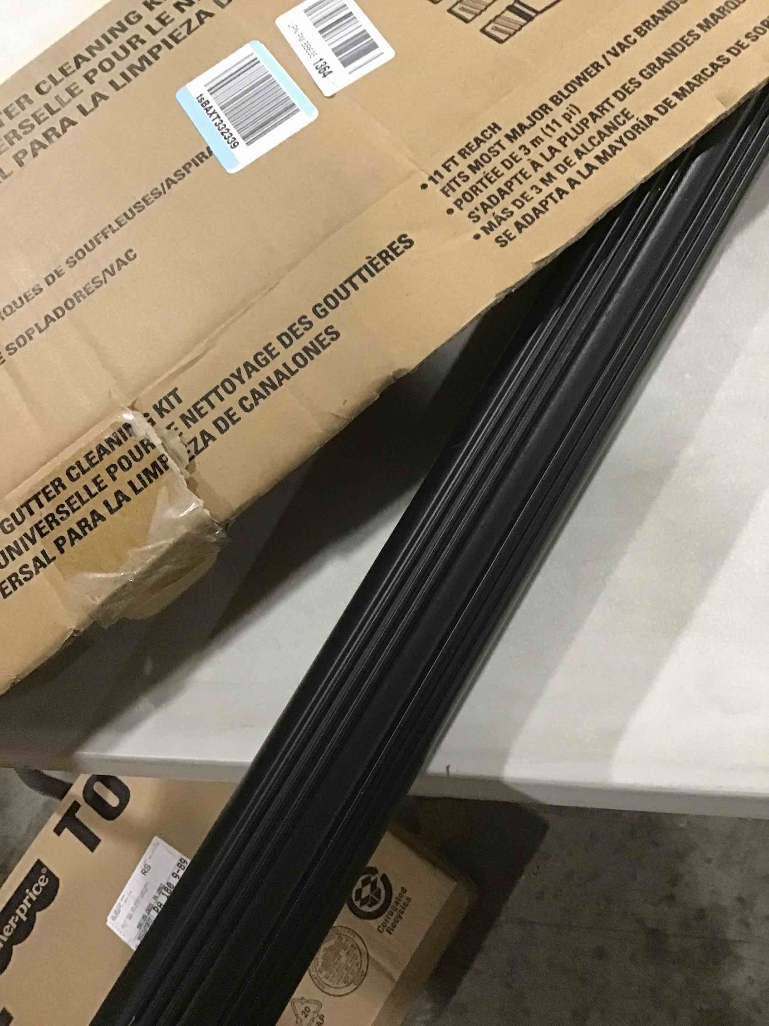 https://s3.amazonaws.com/lotting-images-prod/bidfta/PNK0450713_1732111824932.jpeg