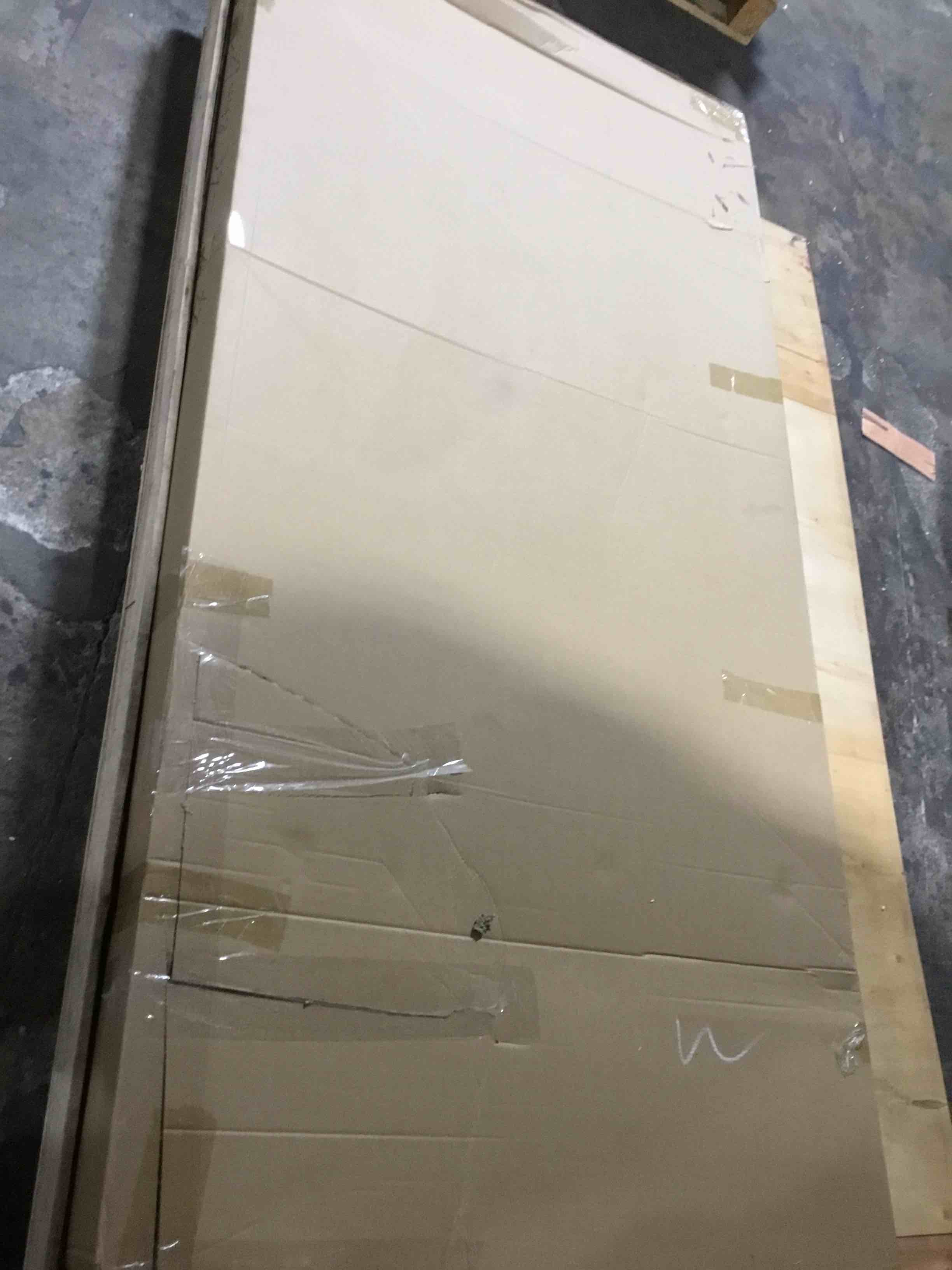https://s3.amazonaws.com/lotting-images-prod/bidfta/PNK0450797_1732039491015.jpeg