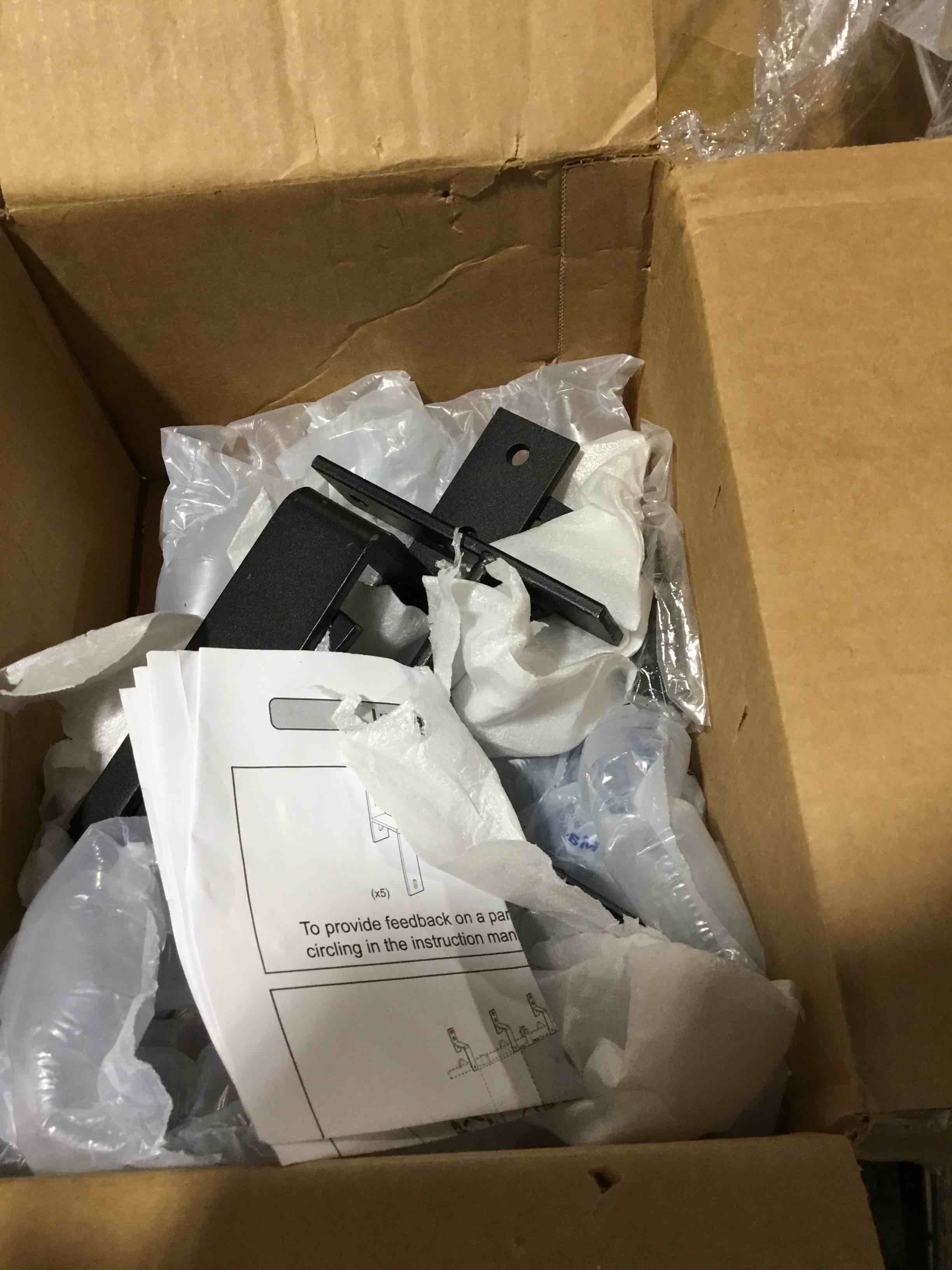 https://s3.amazonaws.com/lotting-images-prod/bidfta/PNK0450835_1732024929474.jpeg